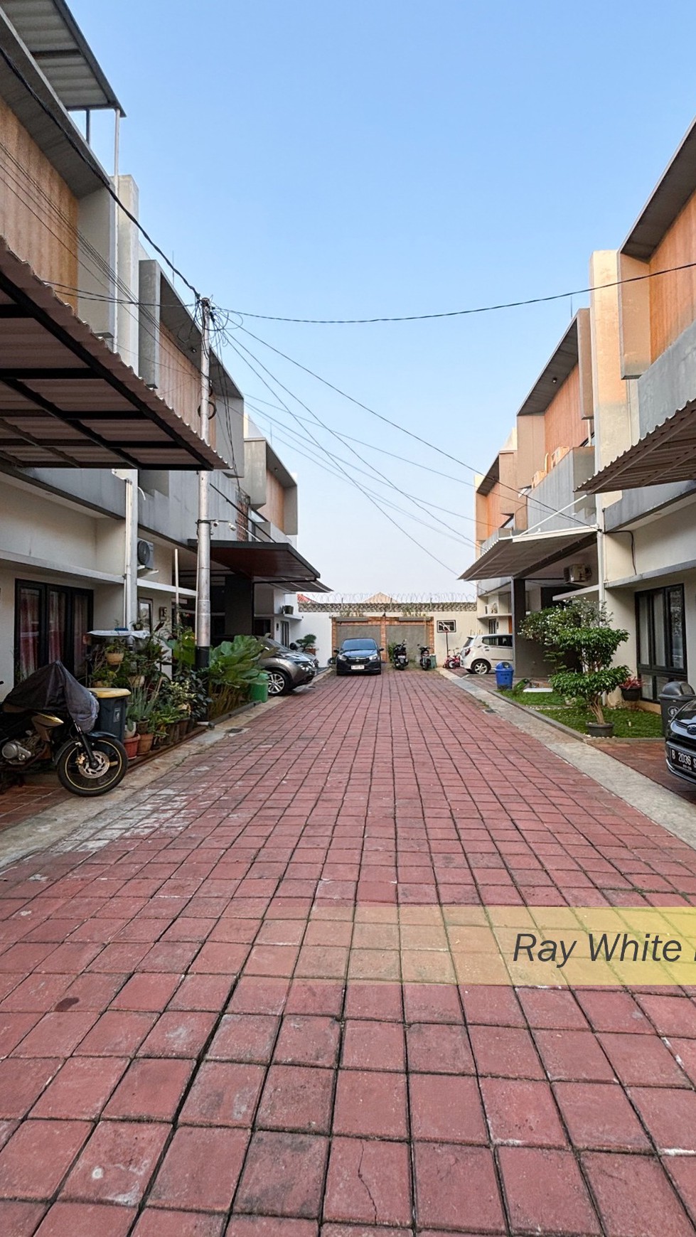 Rumah Hitung Tanah Area Cipete