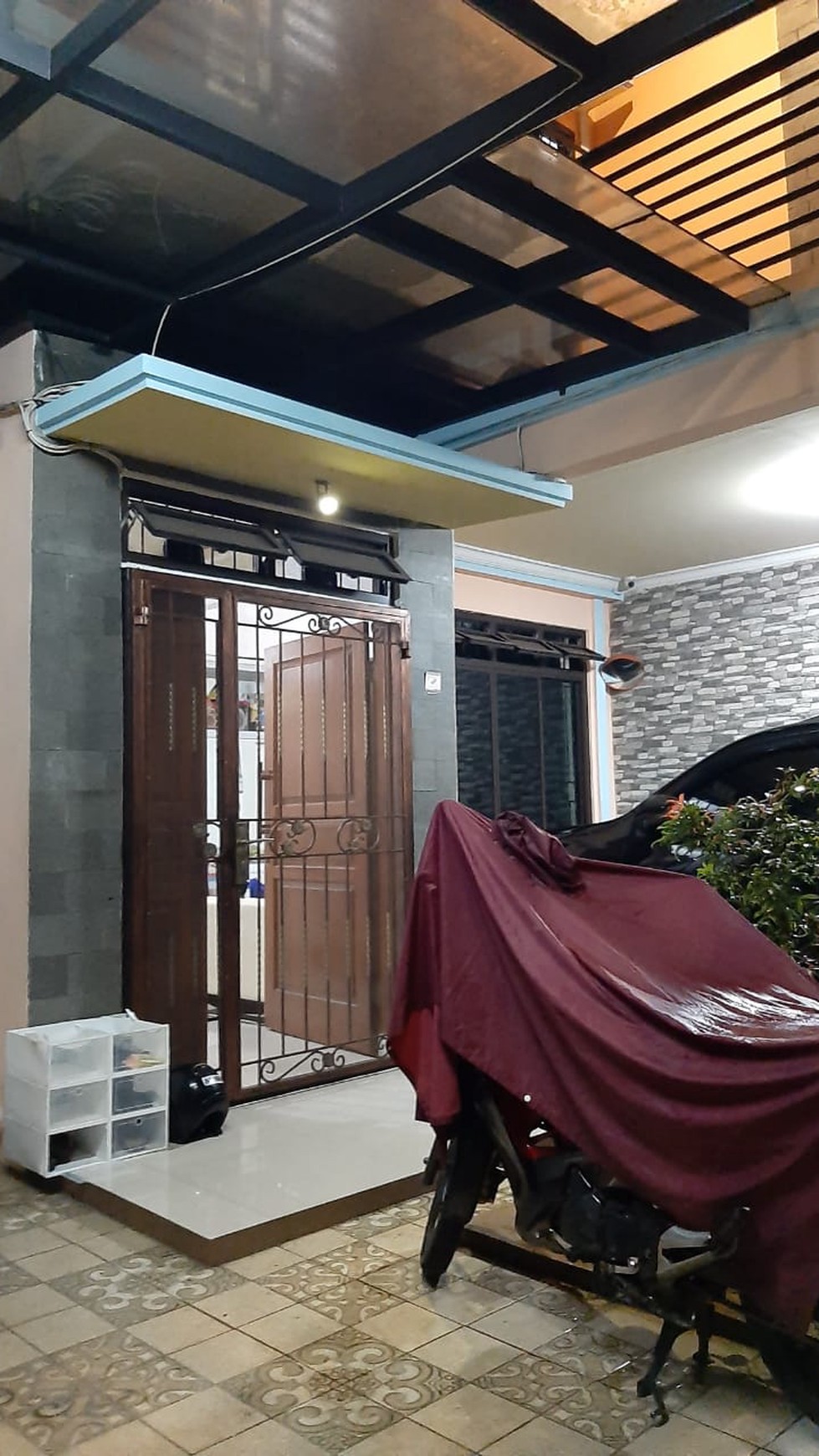 Rumah cantik, tenang, nyaman  Siap Huni di Bintaro Jaya Jak sel.