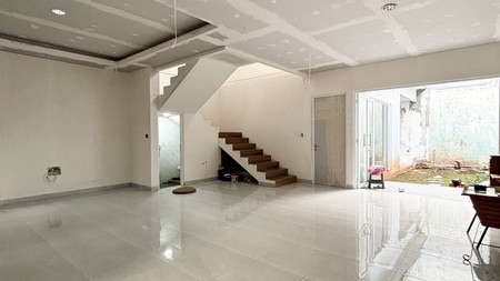 Rumah di Bintaro Terenovasi Siap Huni, Jakarta Selatan