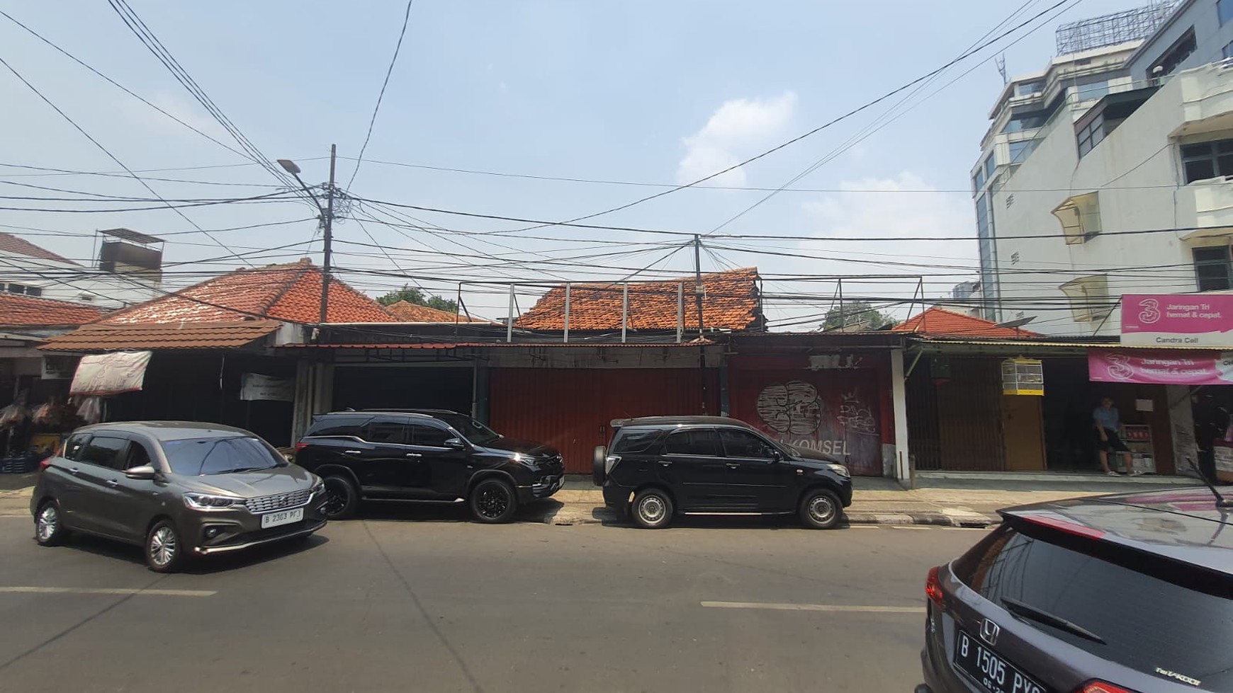 Dijual rumah lama strategis hitung tanah di Jl Paseban Raya - Jakarta Pusat