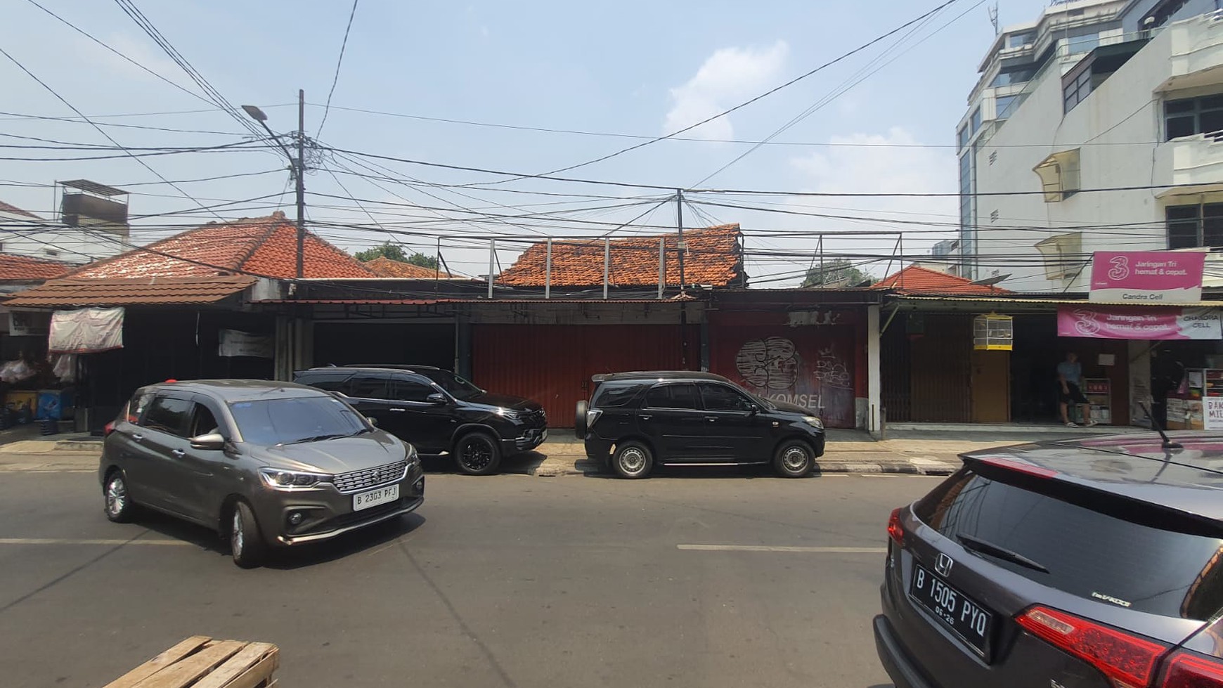 Dijual rumah lama strategis hitung tanah di Jl Paseban Raya - Jakarta Pusat