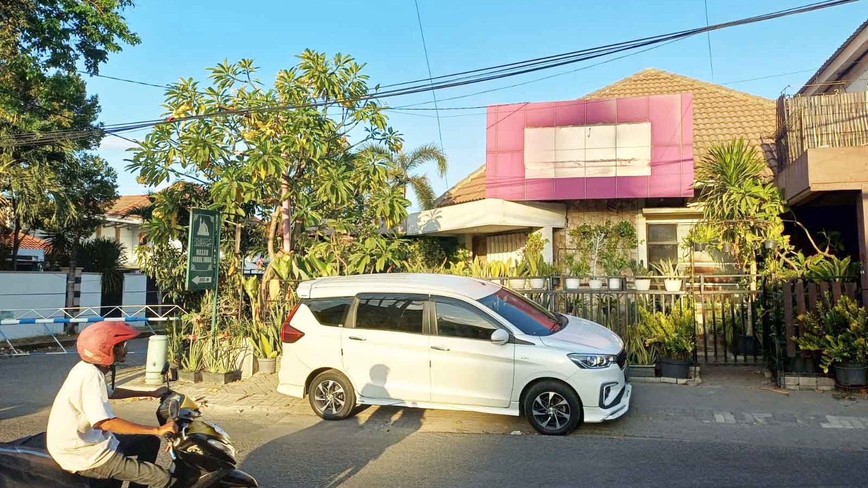 Rumah HITUNG TANAH !!! di Sidosermo Airdas Surabaya Selatan, Luas 18 x 18 m2, Hook/Pojokan, SHM