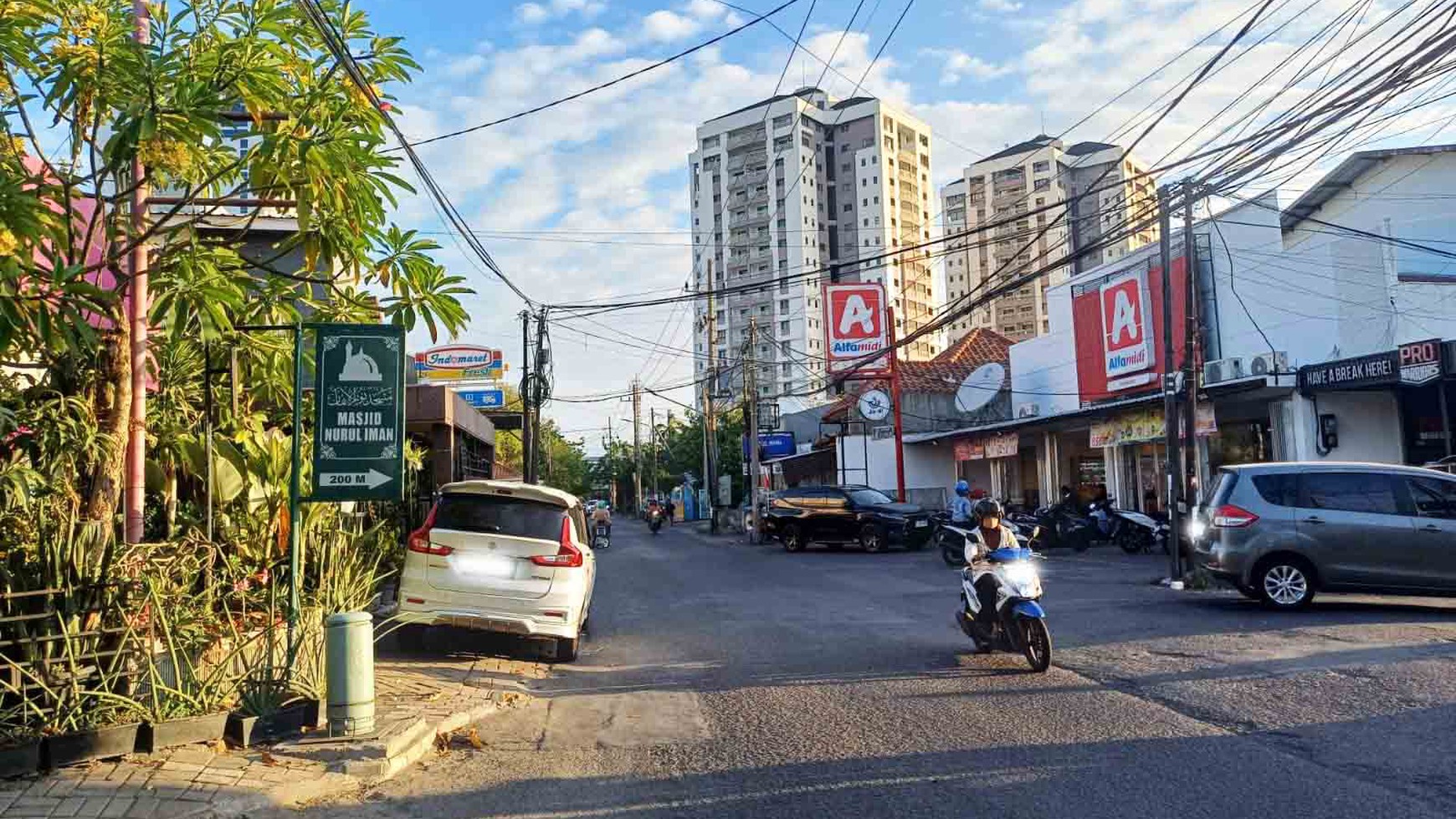 Rumah HITUNG TANAH !!! di Sidosermo Airdas Surabaya Selatan, Luas 18 x 18 m2, Hook/Pojokan, SHM