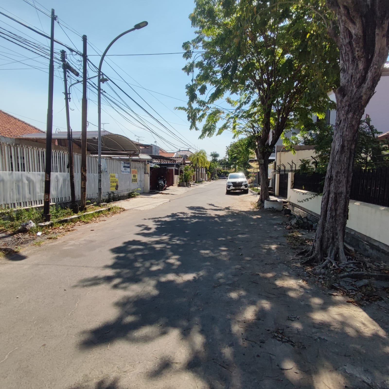 Di Jual Rumah 2 Lantai Dekat SMA Petra, Jemur Andayani, Surabaya Selatan