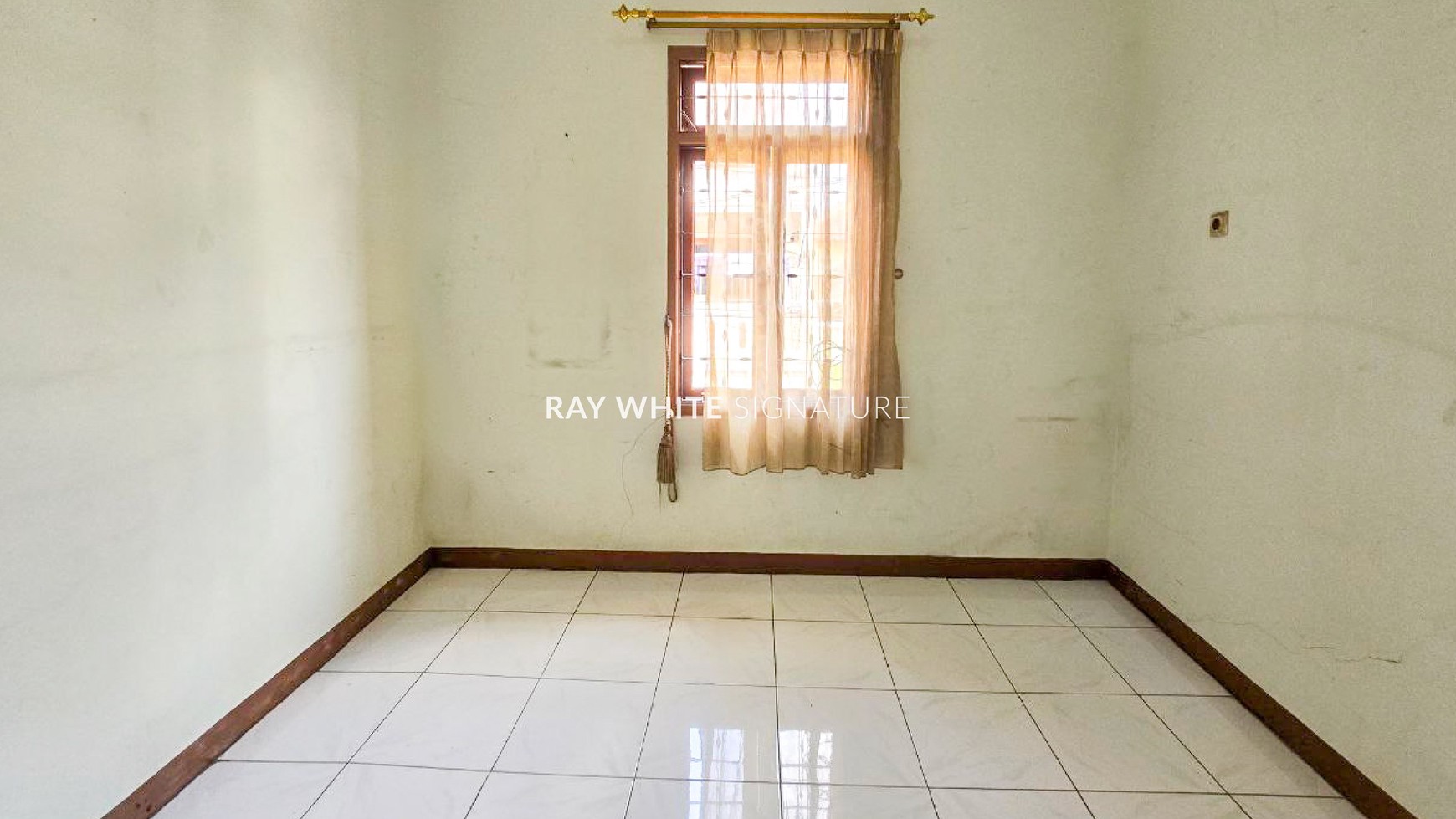 Jual Rumah 2 Lantai Layak Huni di Jl Tebet Barat 7C