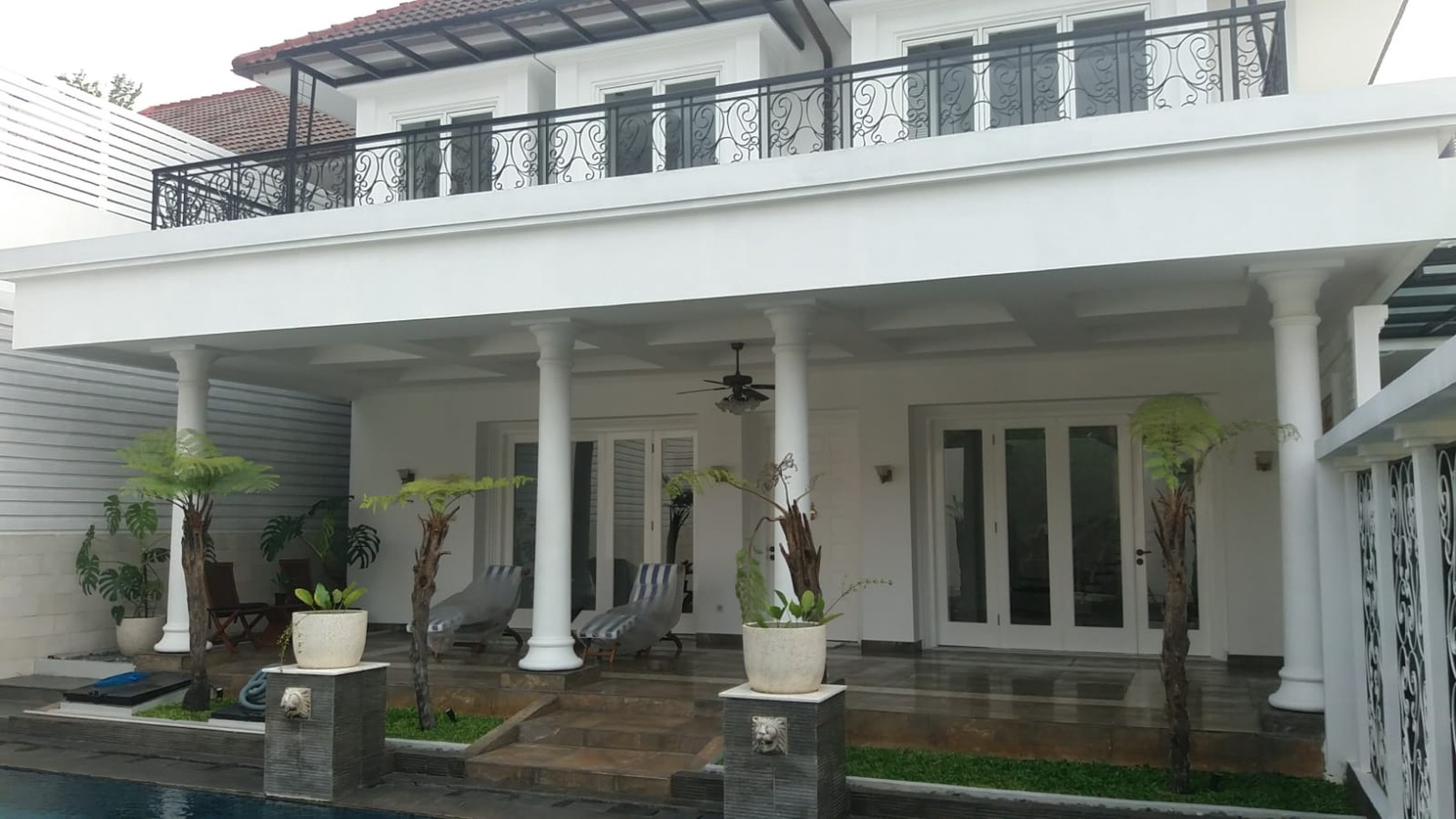 New renovated and luxury house kemang jakarta selatan