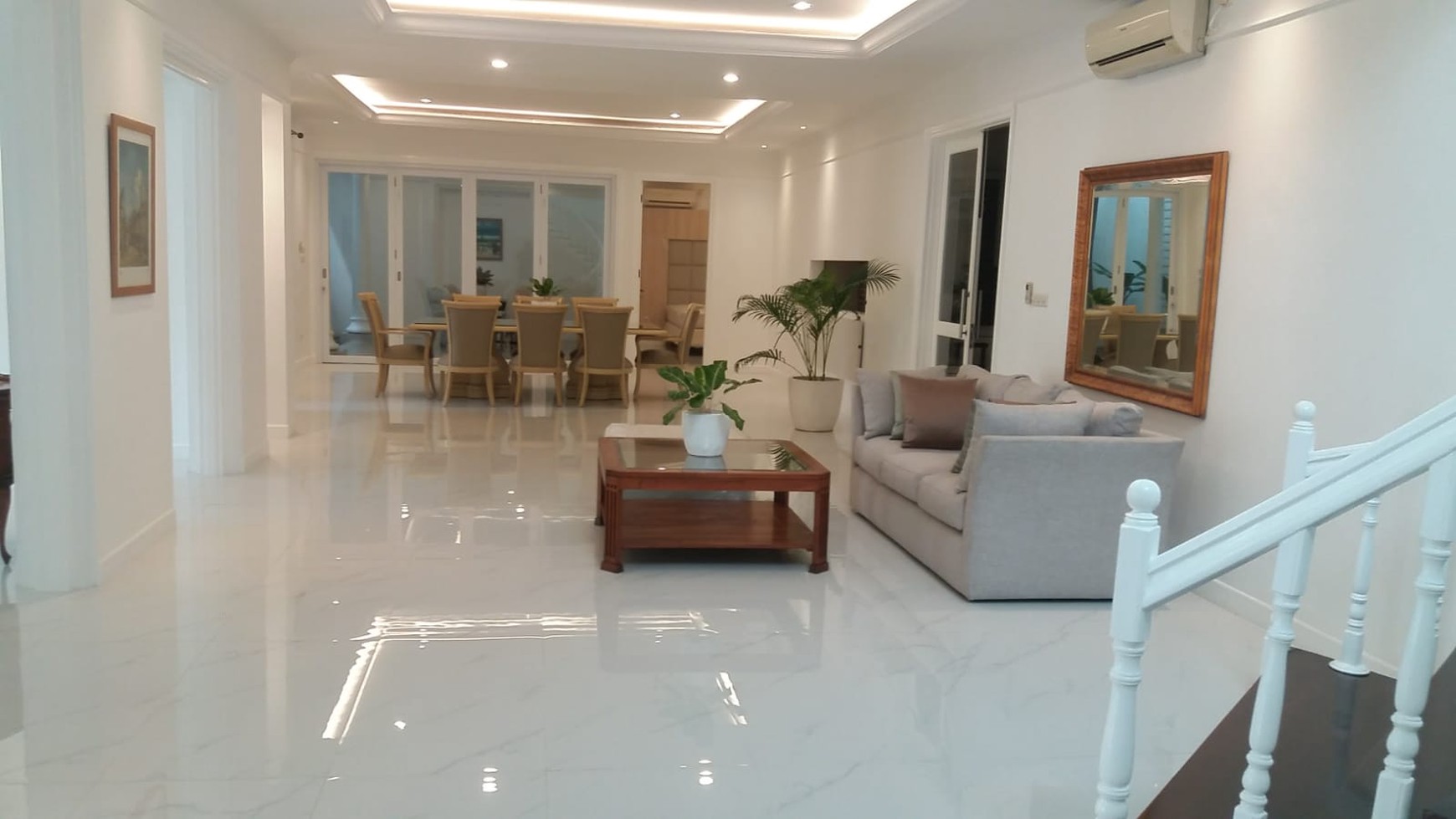 New renovated and luxury house kemang jakarta selatan