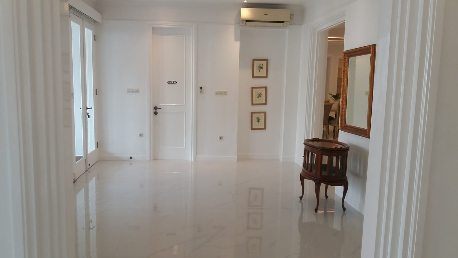 New renovated and luxury house kemang jakarta selatan