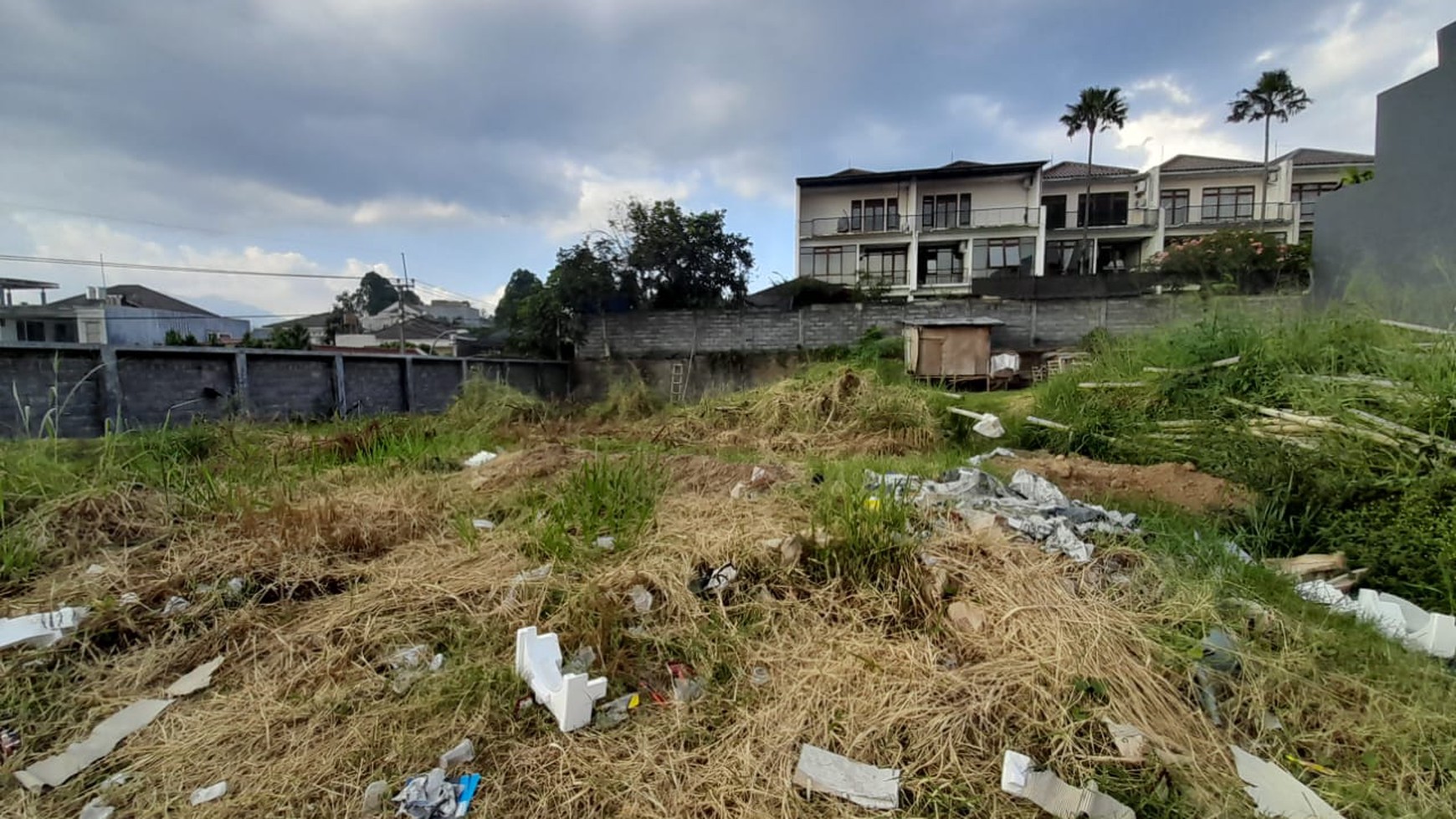 Tanah Siap Bangun di Setra Duta La Vida Bandung