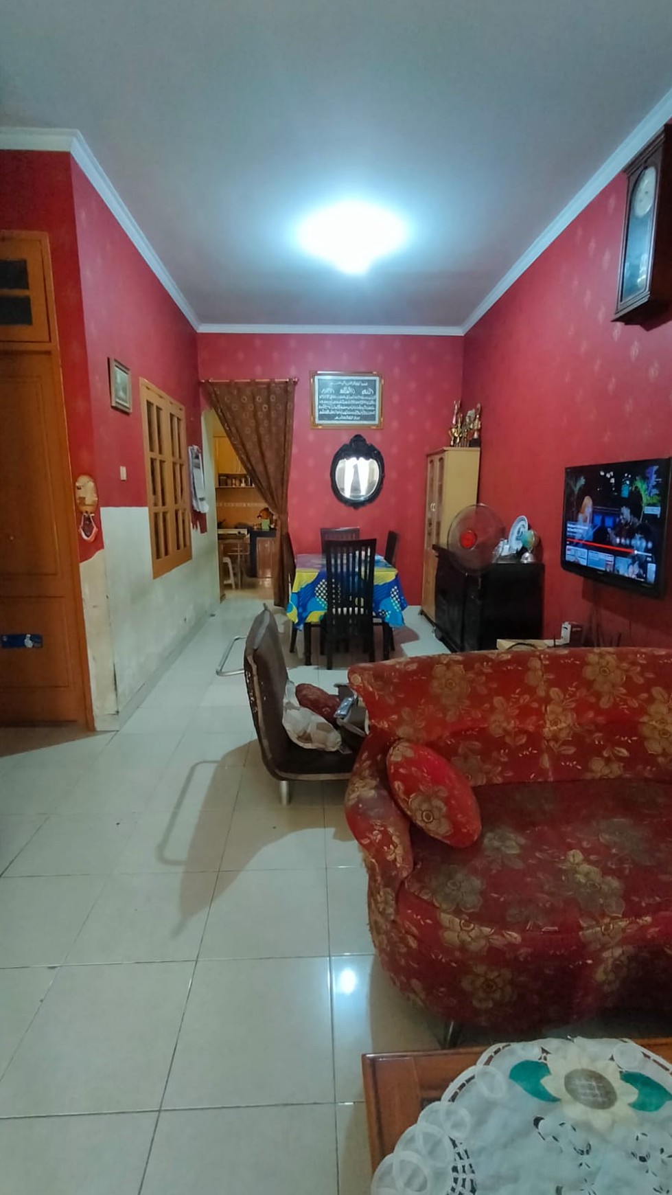 Dijual Rumah 2 lantai di Villa Ilhami Jl. Mina, Islamik Kelapa Dua Tangerang