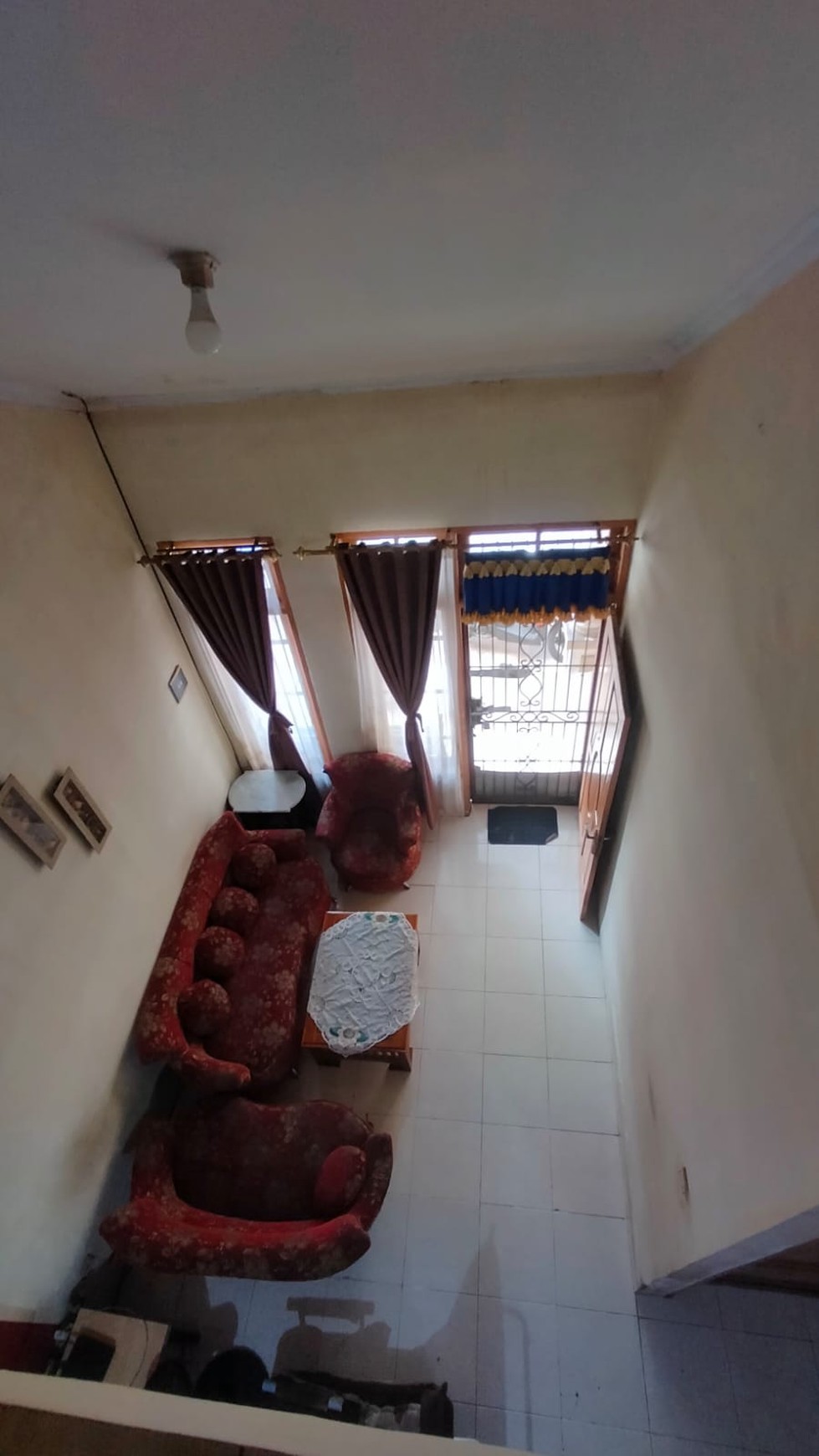 Dijual Rumah 2 lantai di Villa Ilhami Jl. Mina, Islamik Kelapa Dua Tangerang