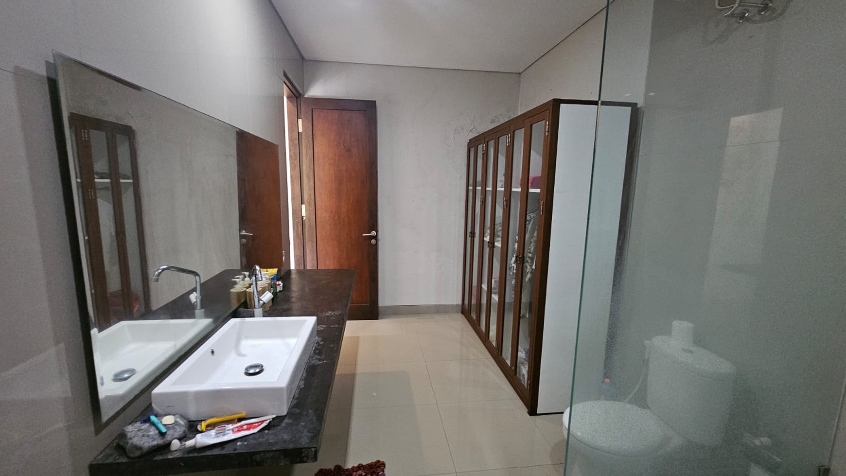 Rumah Hitung Tanah Area Cipete