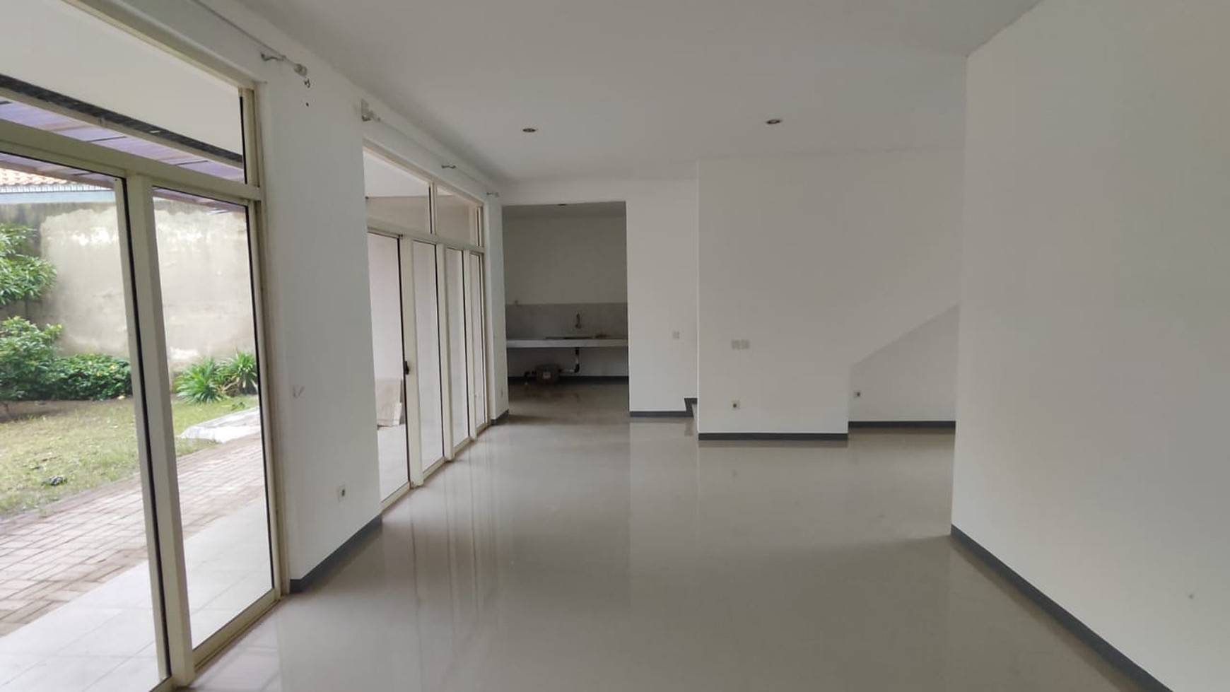 Rumah Hitung Tanah Area Cipete