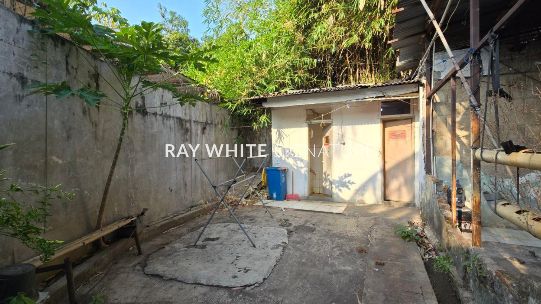 Rumah Hitung Tanah Area Cipete