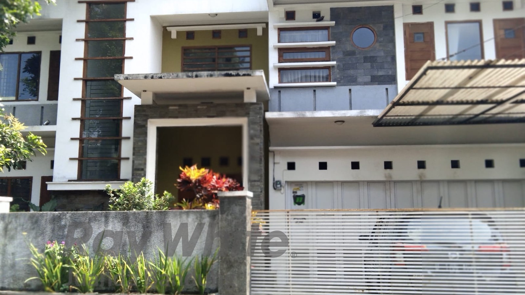 Rumah besar cocok untuk kos-kosan di utara Bandung