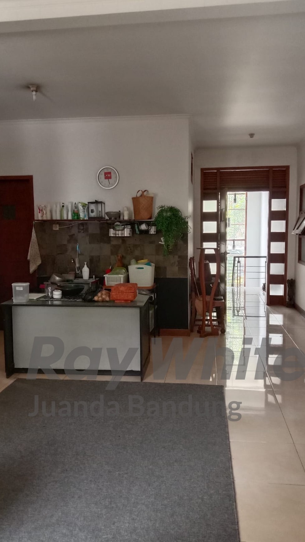 Rumah besar cocok untuk kos-kosan di utara Bandung