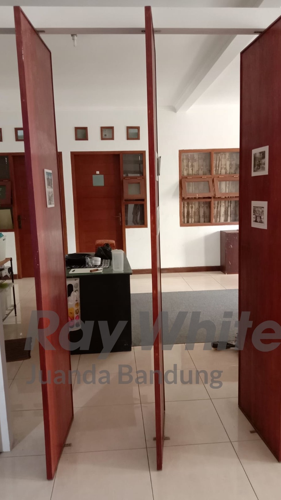 Rumah besar cocok untuk kos-kosan di utara Bandung