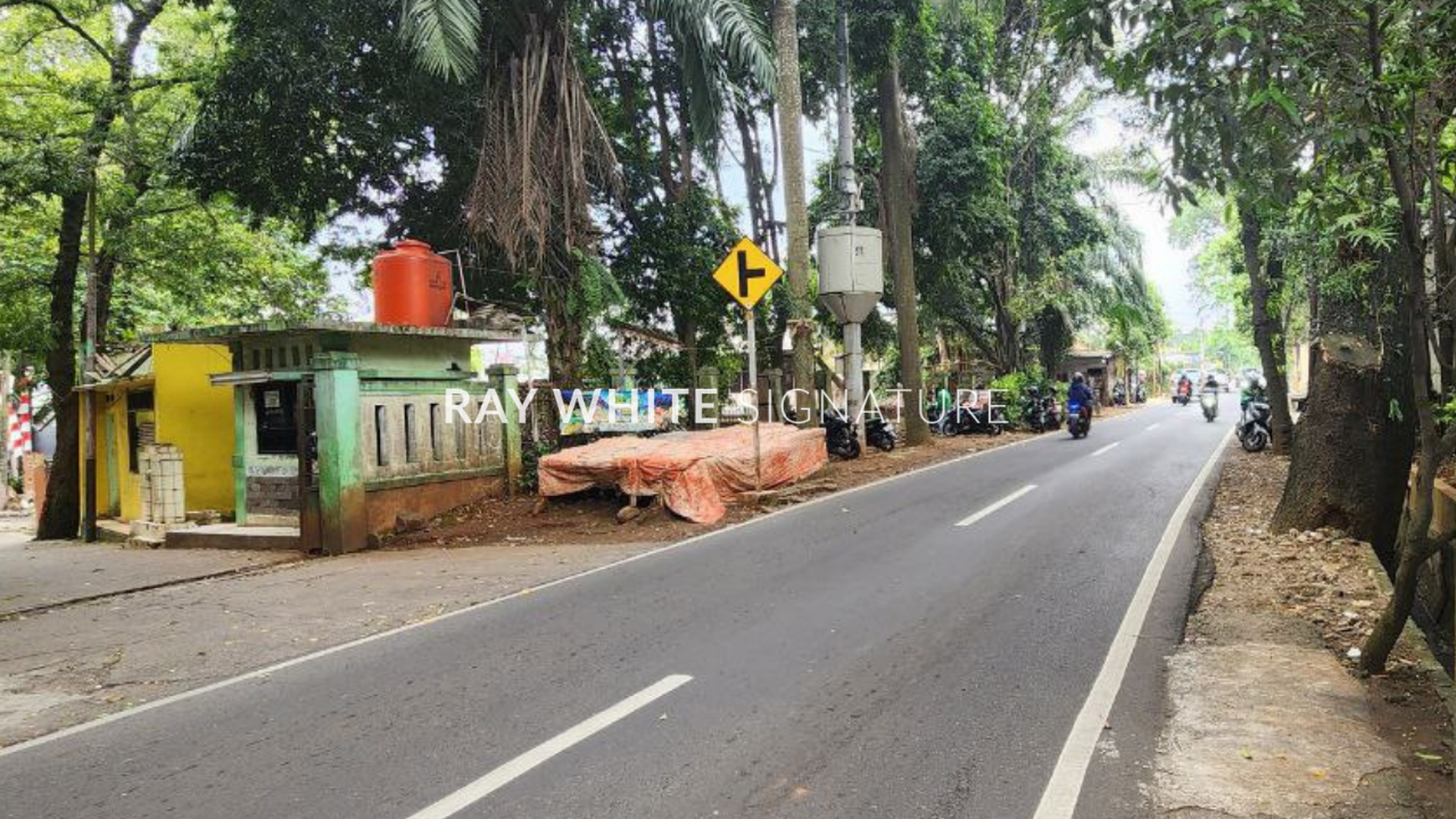 Dijual Rumah tenang dan nyaman posisi hook di Kebagusan