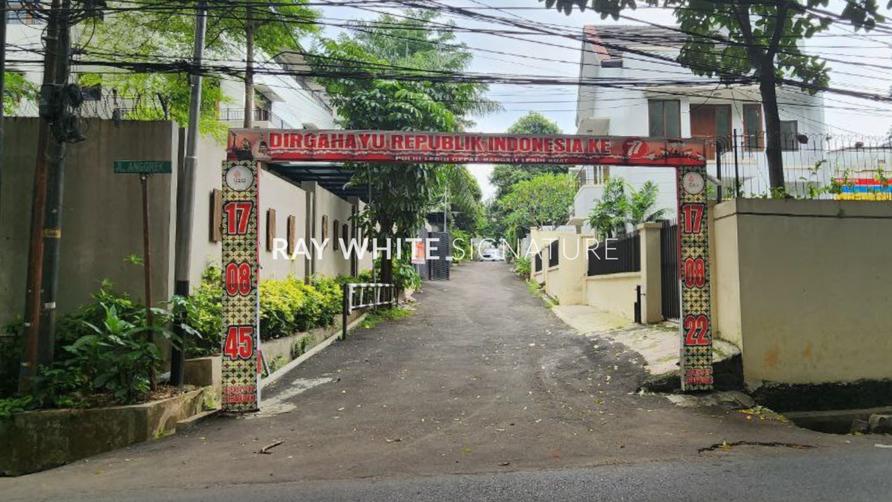 Dijual Rumah tenang dan nyaman posisi hook di Kebagusan