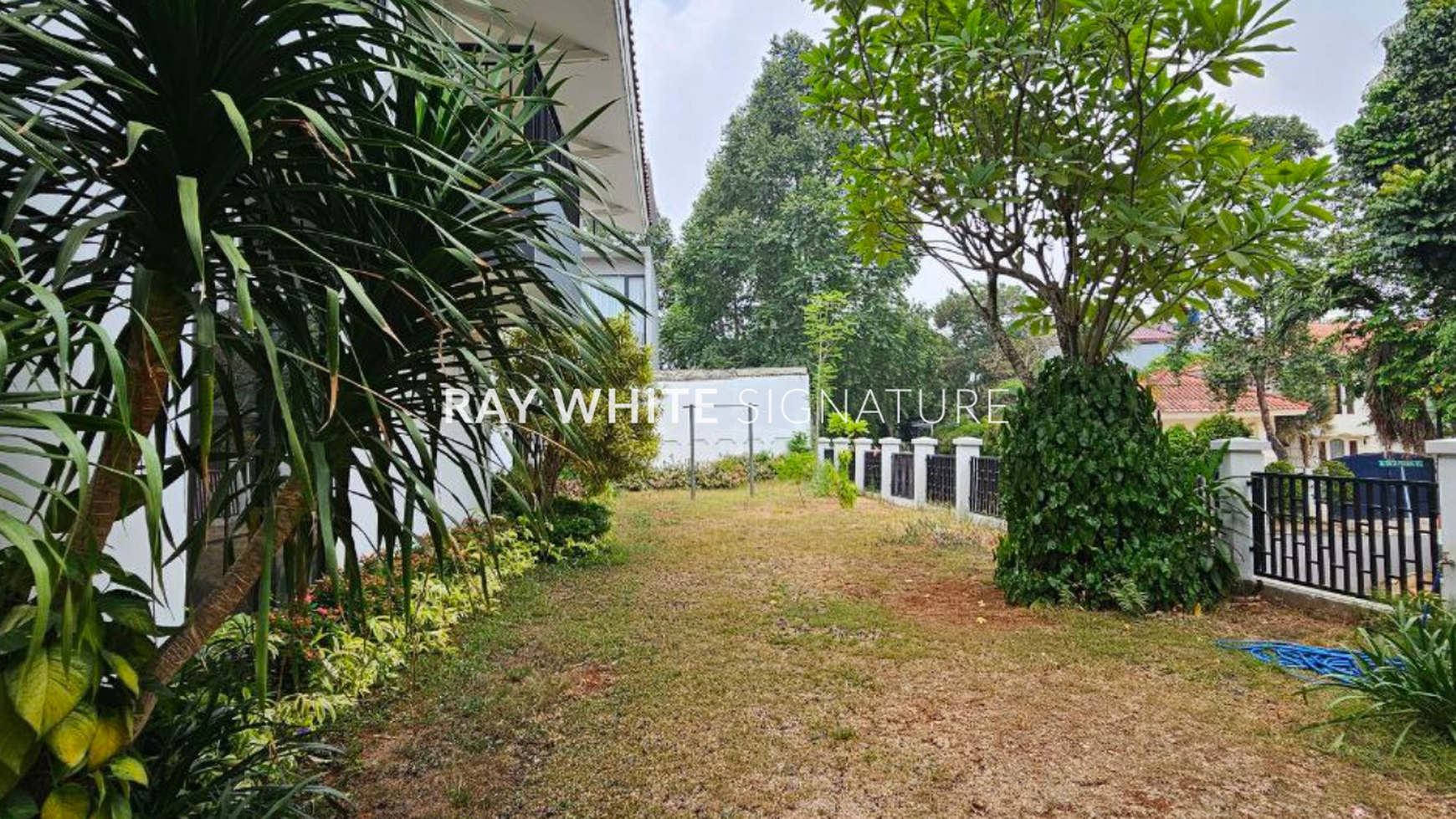 Dijual Rumah Bagus Area Tenang Jalan Kaki ke RS Pondok Indah