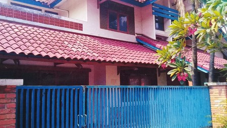 Rumah dalam komplek di Pondok kelapa