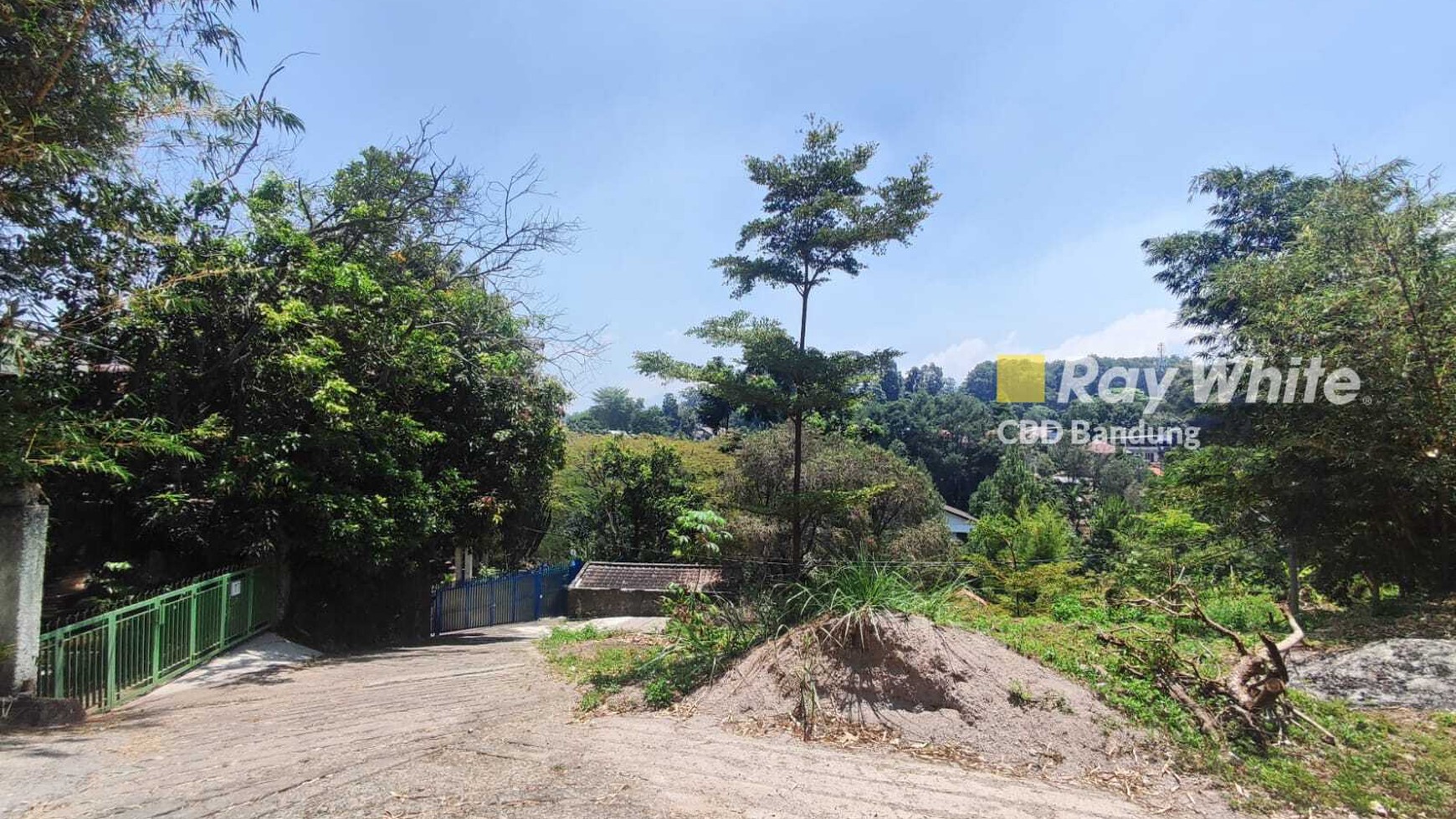 Tanah Komersial/ Villa Daerah Pengunungan di  Bukit Pakar Timur dekat Coca Suki & Cafe Sierra 