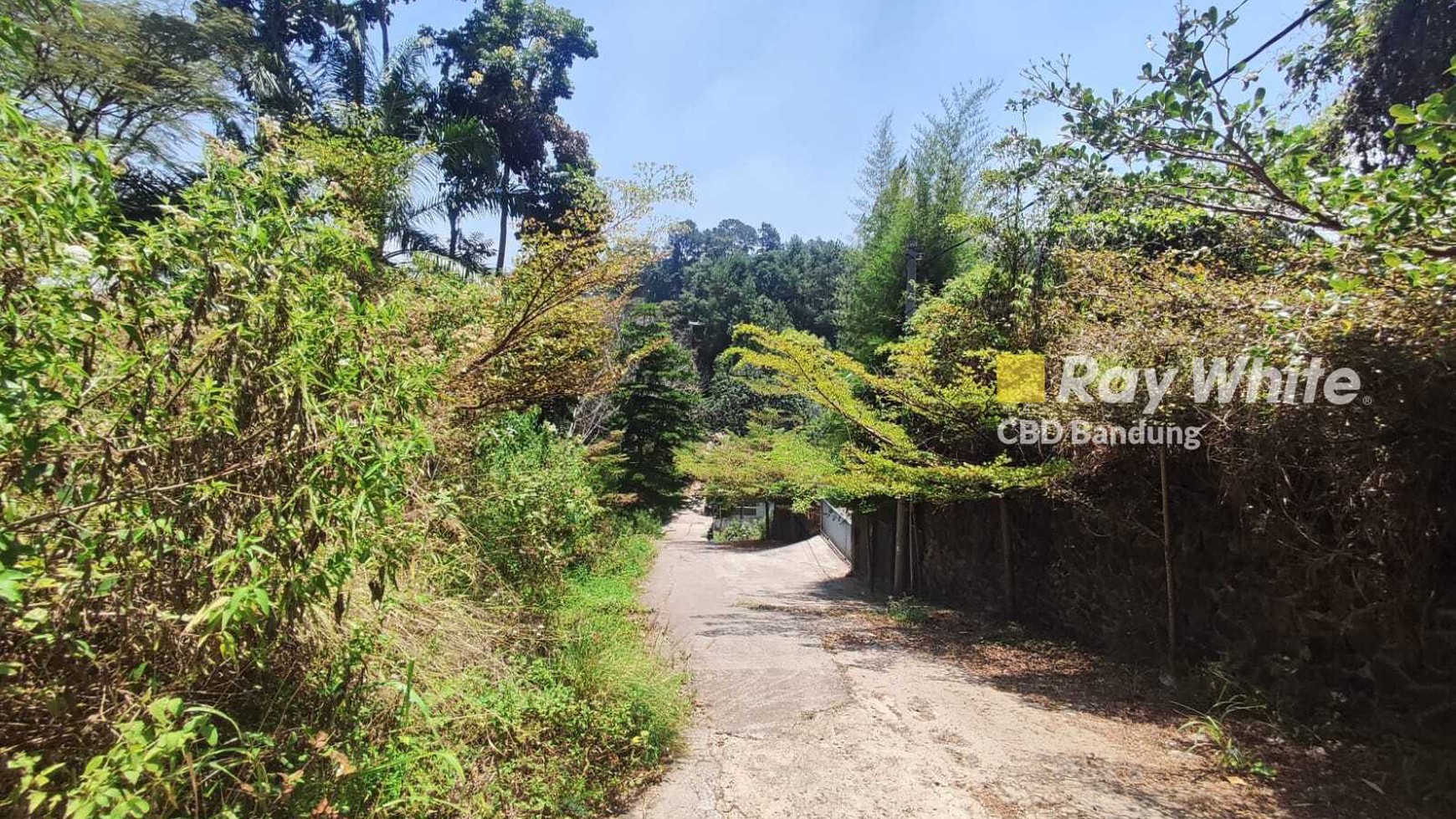 Tanah Komersial/ Villa Daerah Pengunungan di  Bukit Pakar Timur dekat Coca Suki & Cafe Sierra 