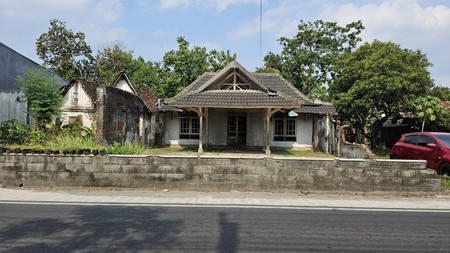 Tanah 858 Meter Persegi Di Jl Raya Keniten Dekat Lampu Merah Bogem &  Prambanan