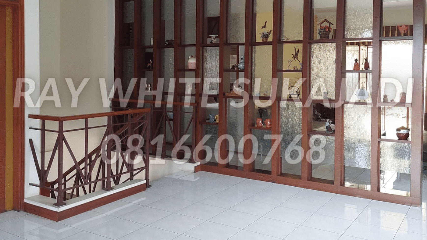 Rumah Modern Full Furnish di Dago Pakar