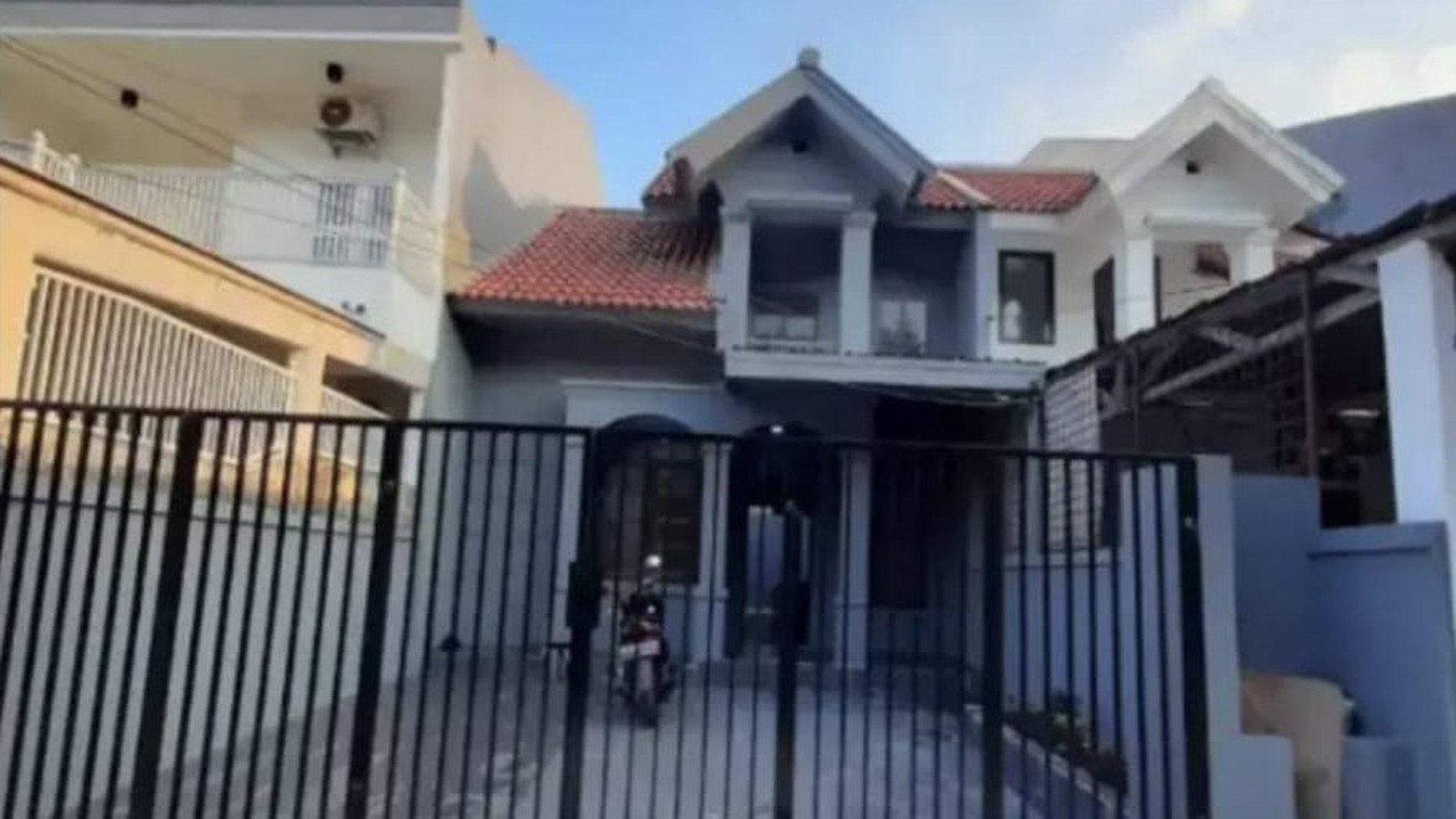 Rumah Siap Huni di Griya Jakarta, Pamulang