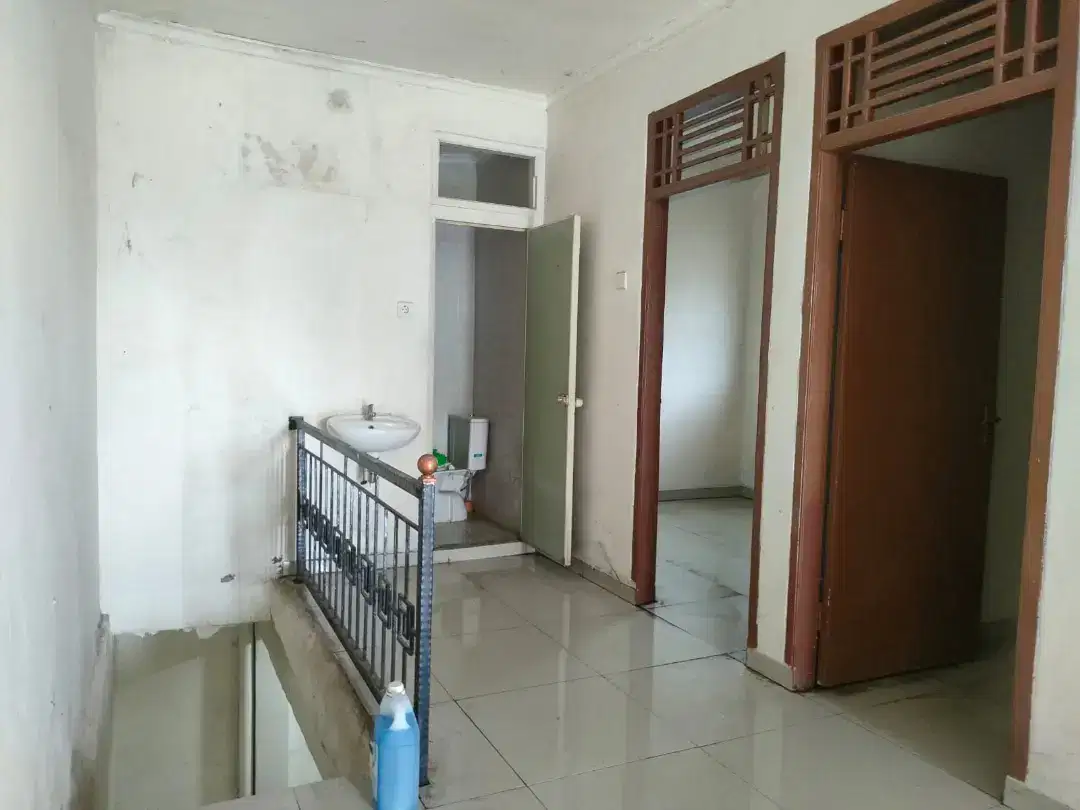 Termurah. Rumah hitung tanah Bermis Serpong Asri, Cisauk