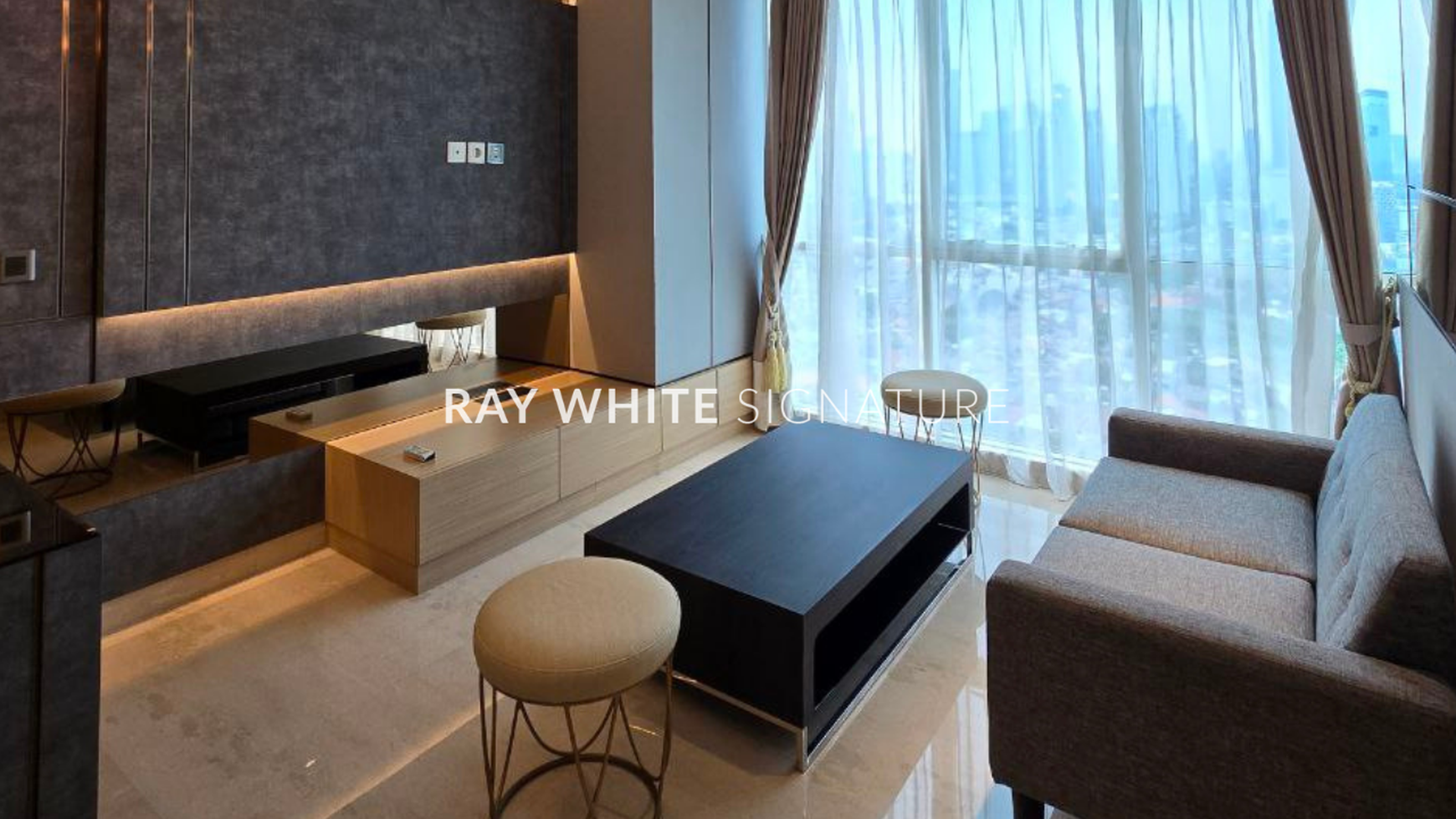 Dijual Apartemen Sky Garden Lantai 28, Tower Sky Furnished 2 Bedroom