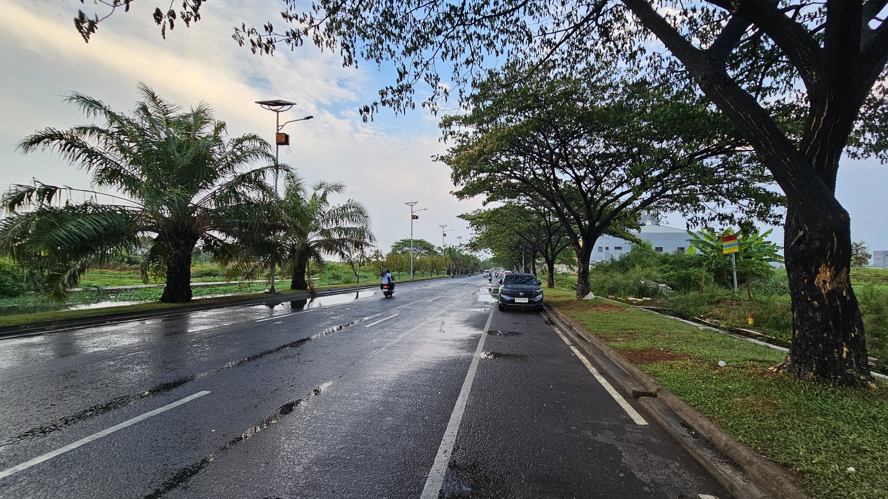 Dijual Kavling Commercial lokasi istimewa di Kota Harapan Indah, Bekasi