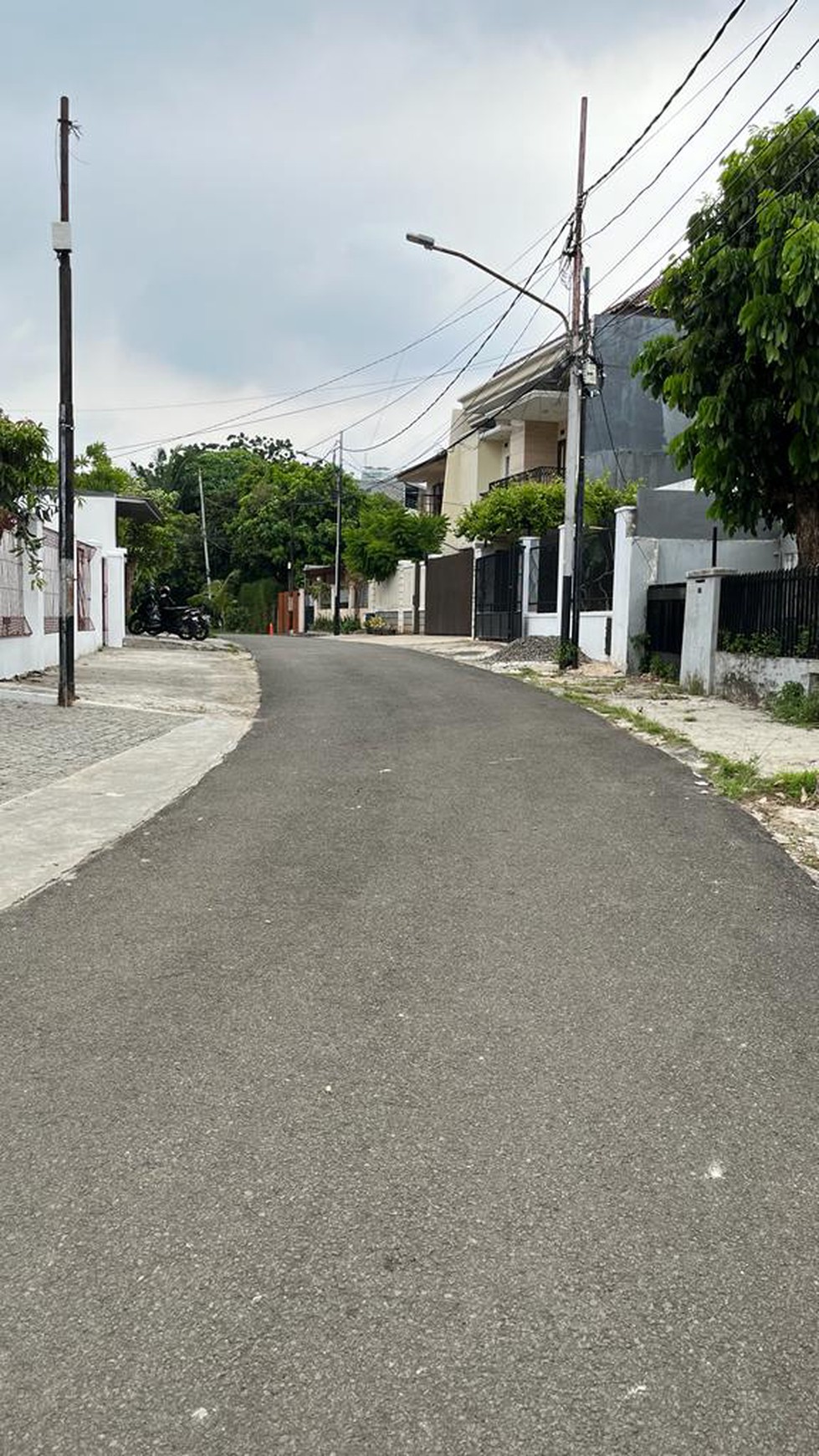 RUMAH DIJUAL JALAN MENDAWAI KEBAYORAN BARU JAKARTA SELATAN