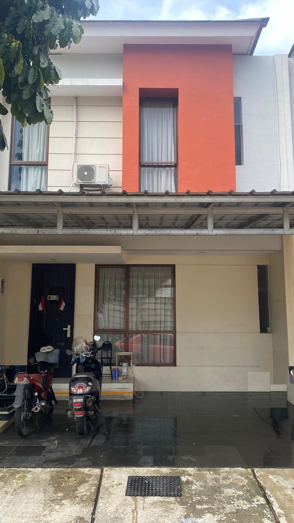 Rumah Minimalis, 2 lantai, dalam Cluster di Graha Bintaro