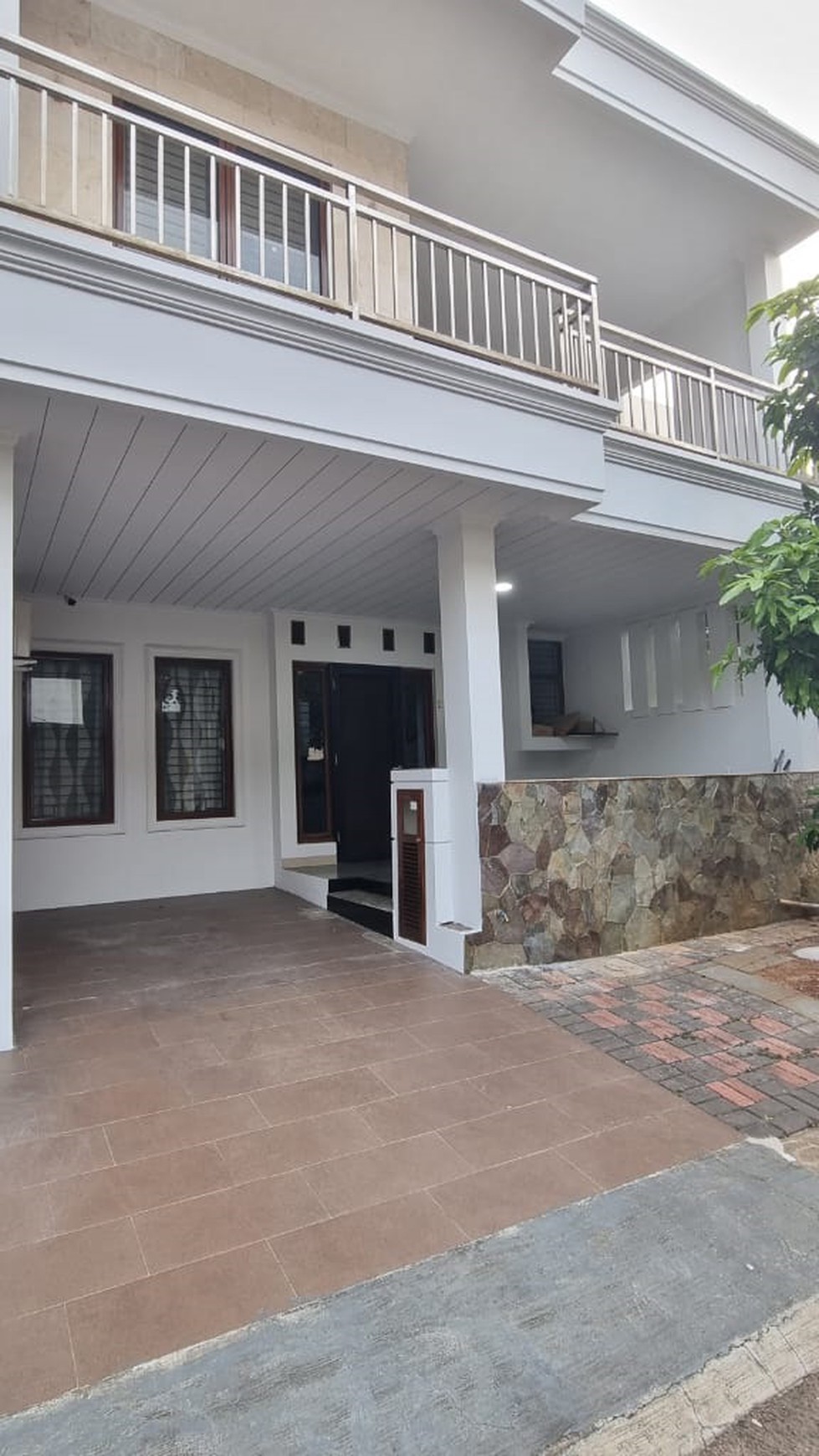 Rumah Cantik Full Renovasi dan Siap Huni @Bintaro Sektor 9