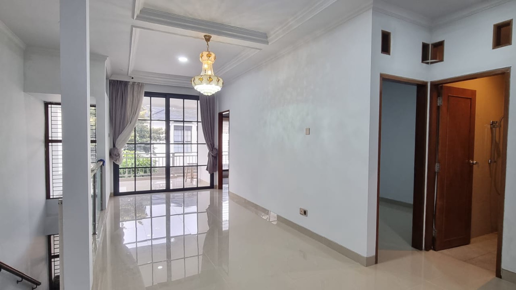 Rumah Cantik Full Renovasi dan Siap Huni @Bintaro Sektor 9