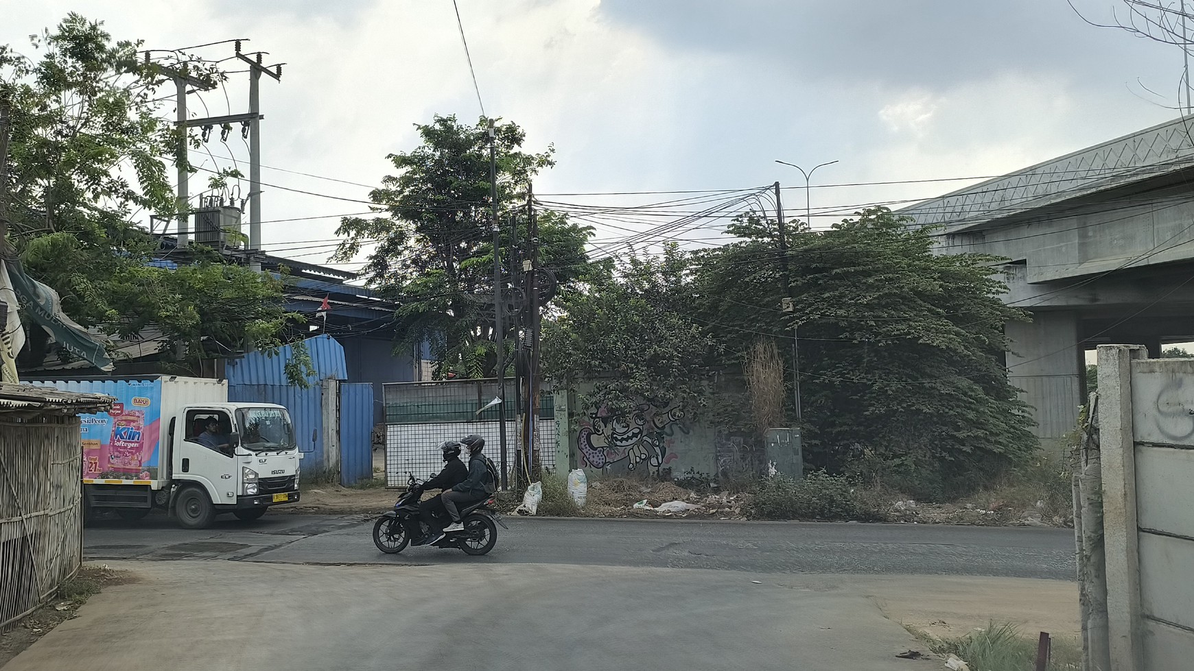 Dijual Workshop / Gudang di Setu, hanya 1,5km dr gerbang tol Setu Utara 2, Bekasi