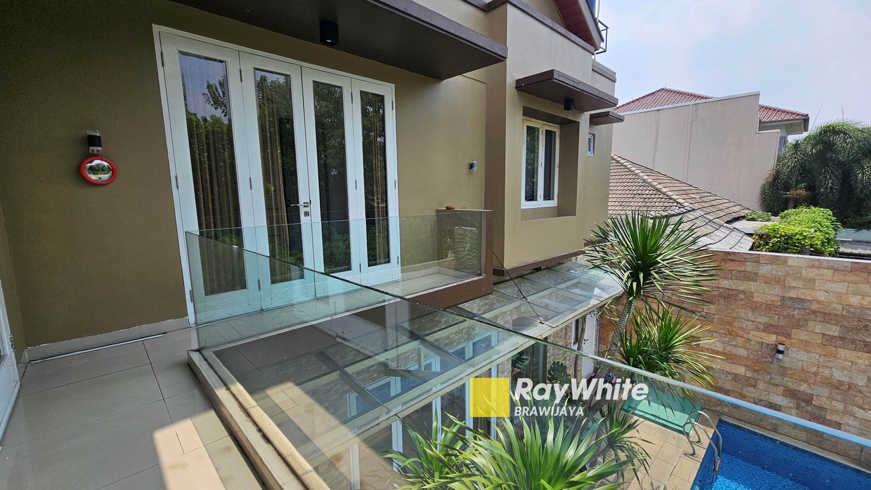 Open Concept House di Ampera Kemang, Jaksel, Private Pool, Garasi 6 mobil