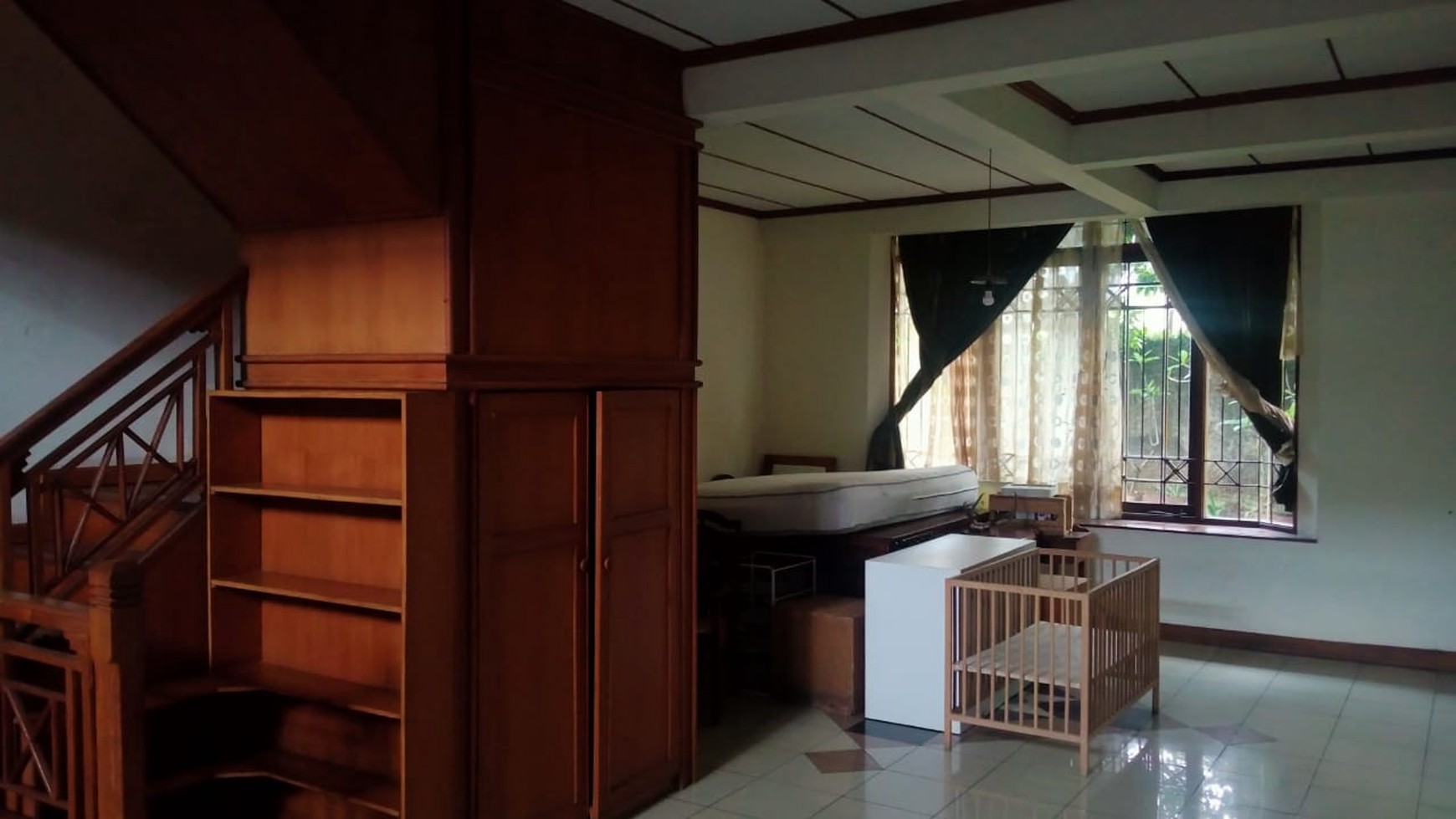 Rumah Hitung Tanah Area Cipete