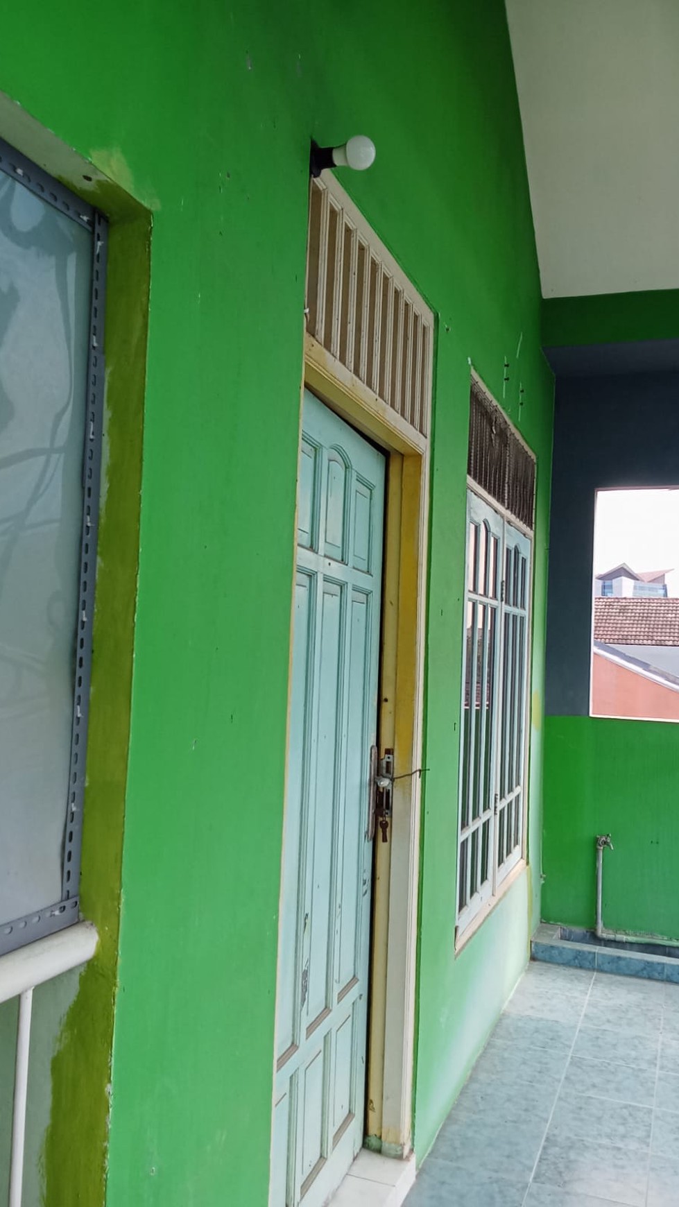 Rumah 3 Lantai Siap Huni di Gresik Kota Baru