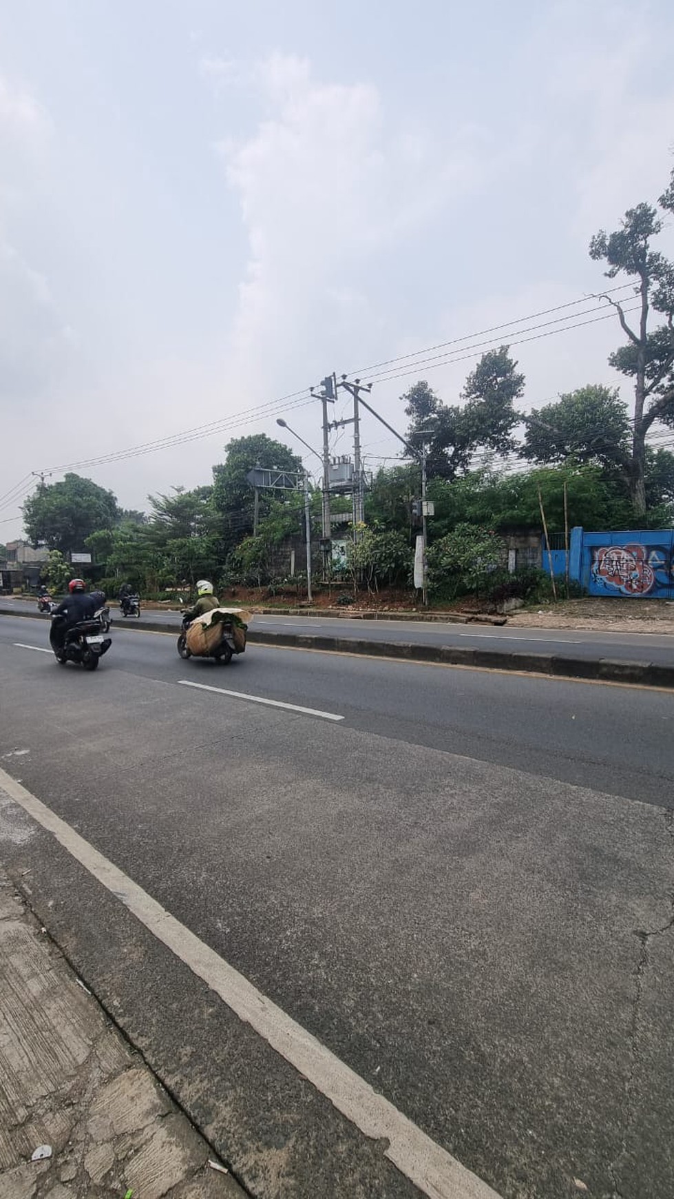 Lahan komersial di jalan parung raya cocok untuk perumahan dan bisnis 