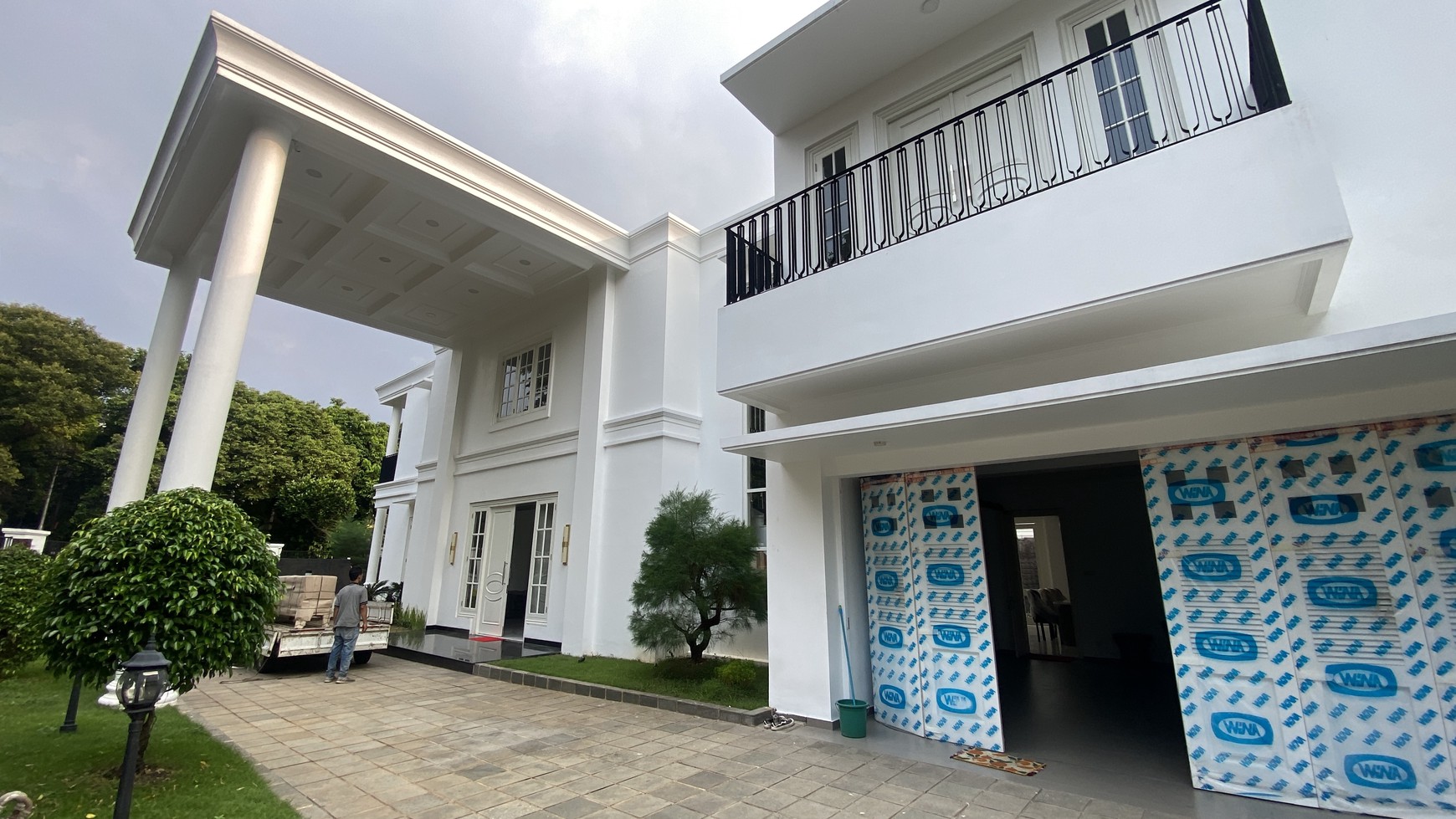 Beautiful brand new house in menteng area