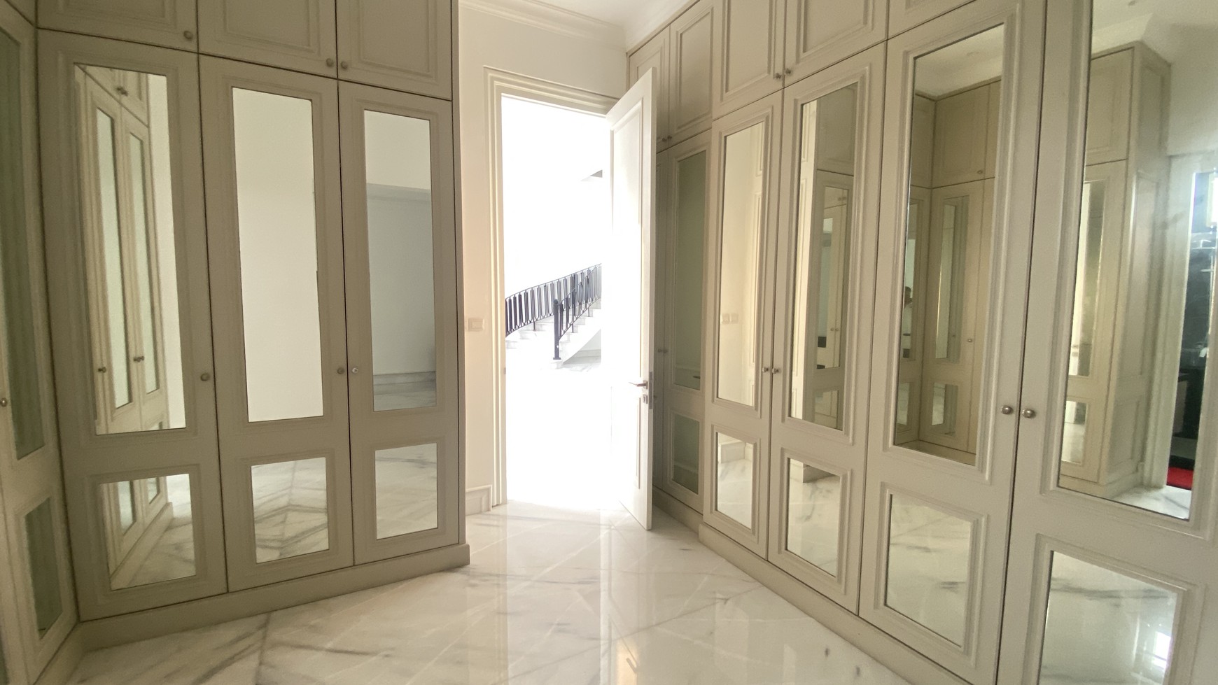 Beautiful brand new house in menteng area