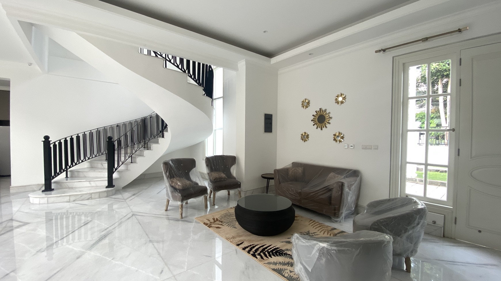 Beautiful brand new house in menteng area