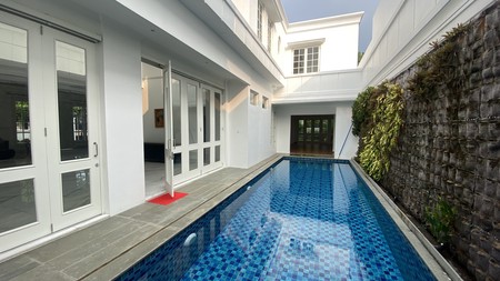 Beautiful brand new house in menteng area