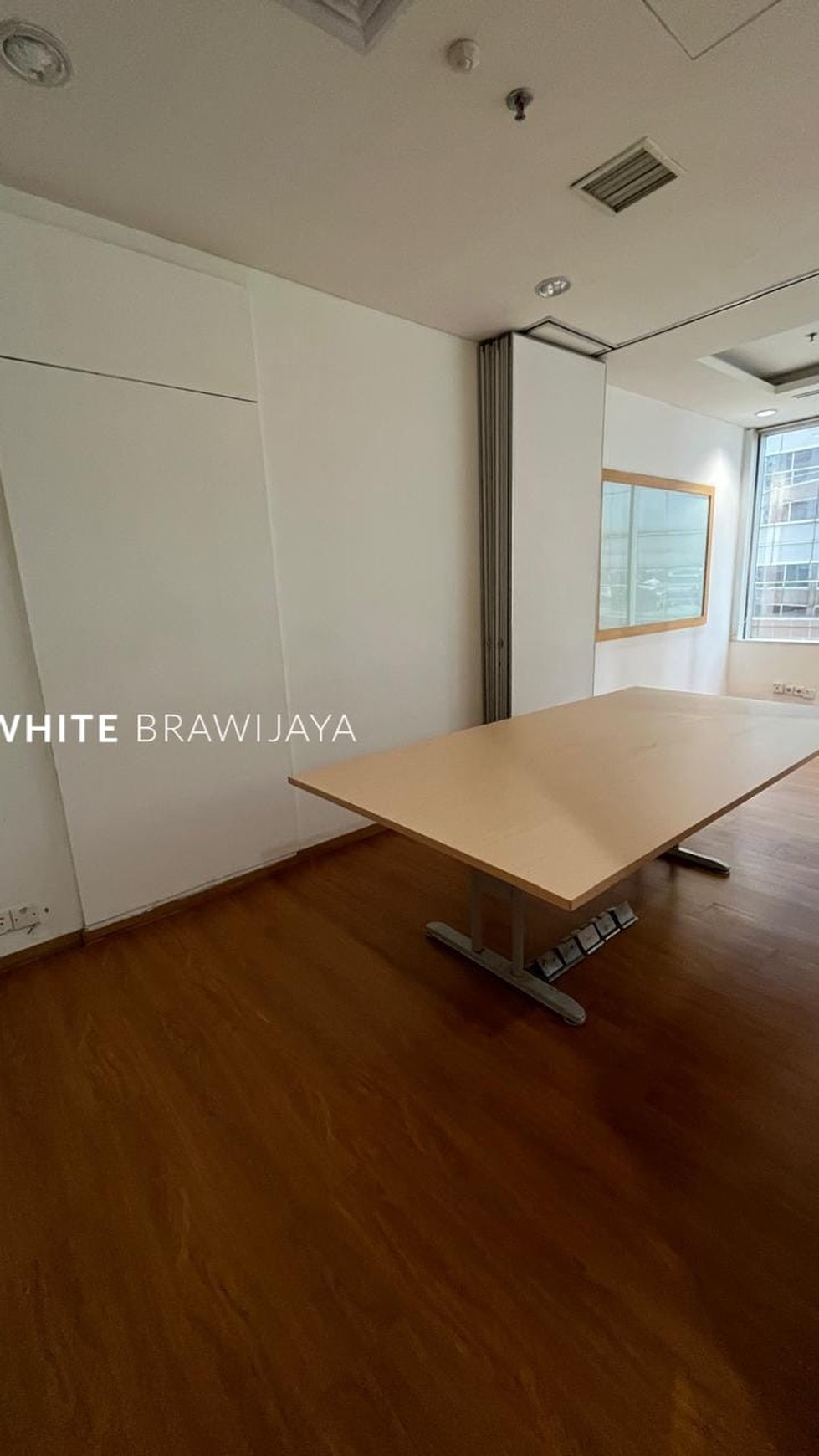 For Rent Office Space Semi furnished Menara sudirman 