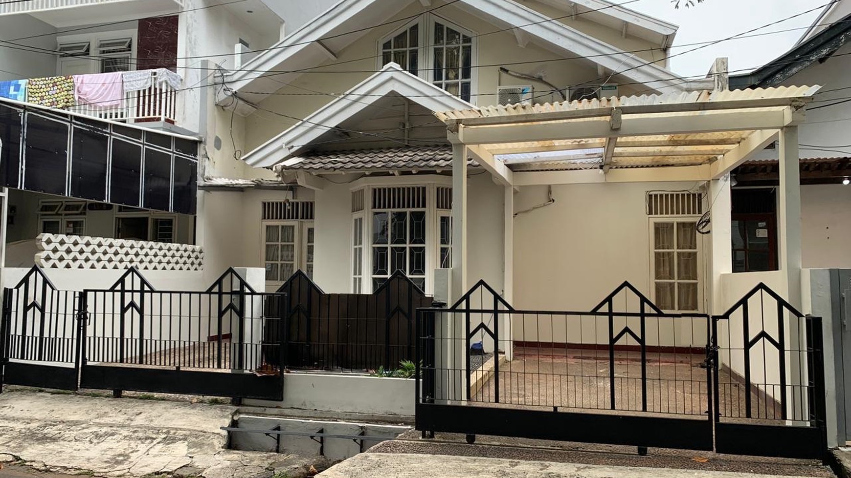 Rumah Hitung Tanah Area Cipete