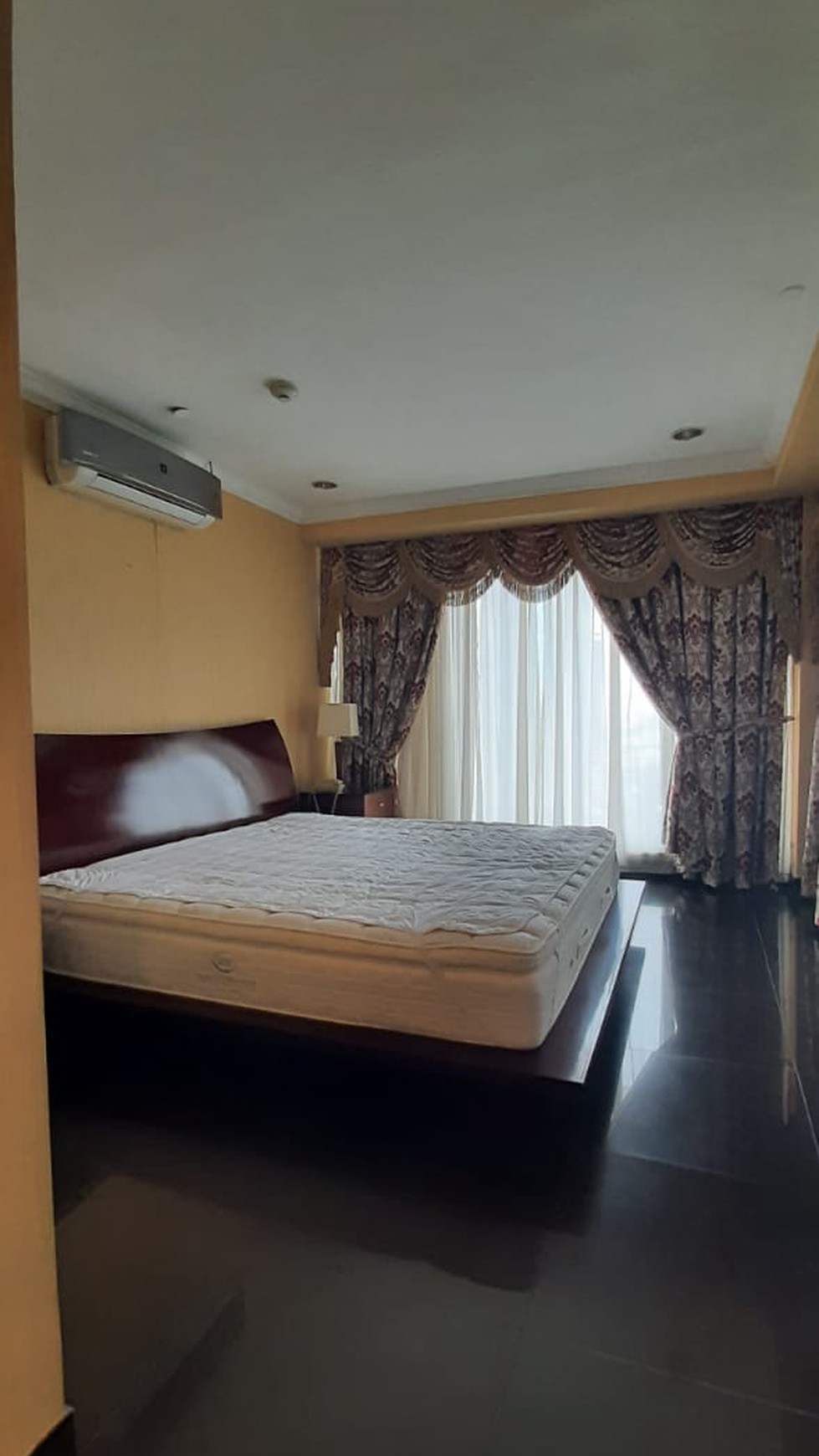 Apartemen Istana Sahid, di Sudirman Jakarta Pusat....