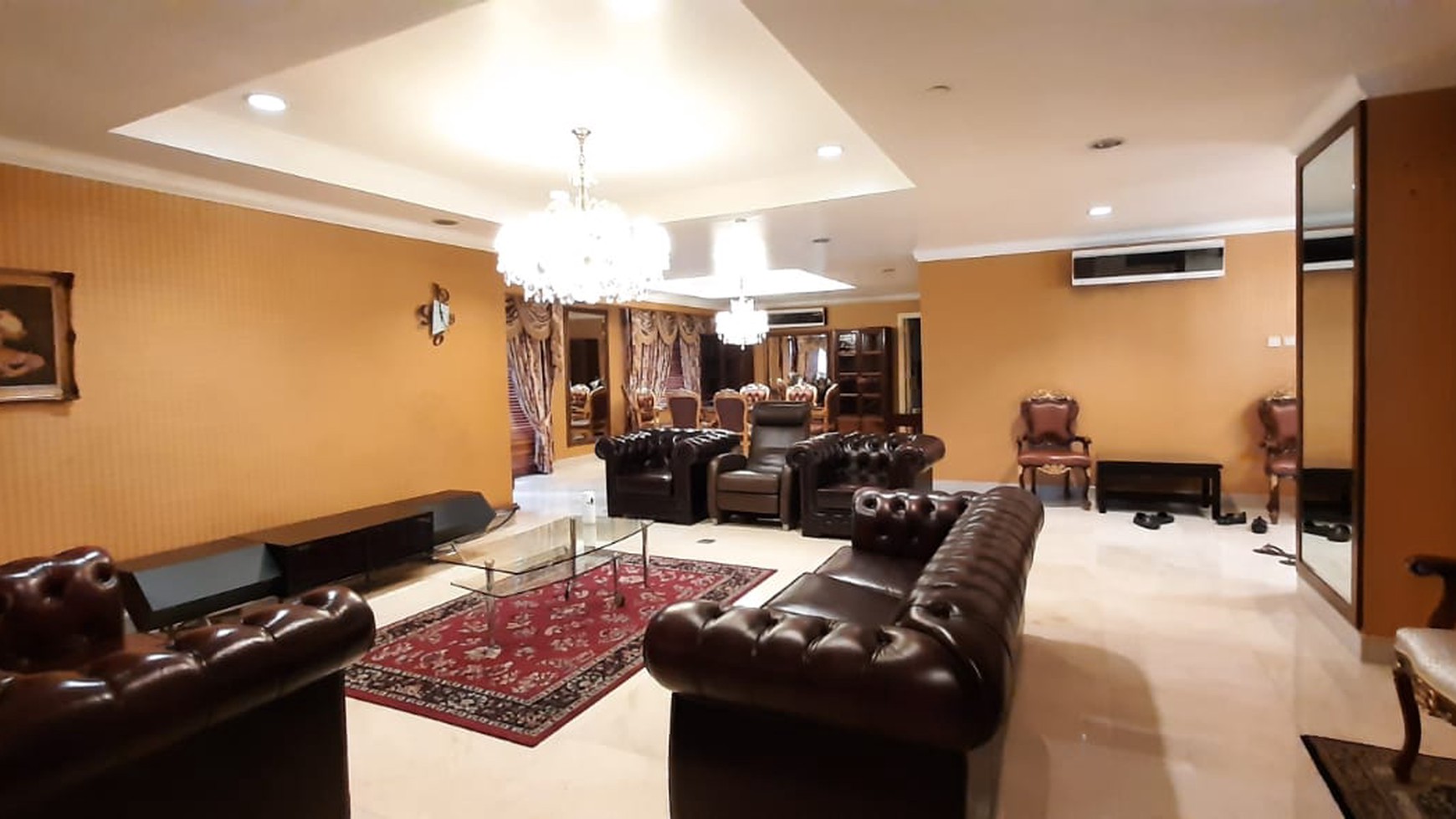 Apartemen Istana Sahid, di Sudirman Jakarta Pusat....